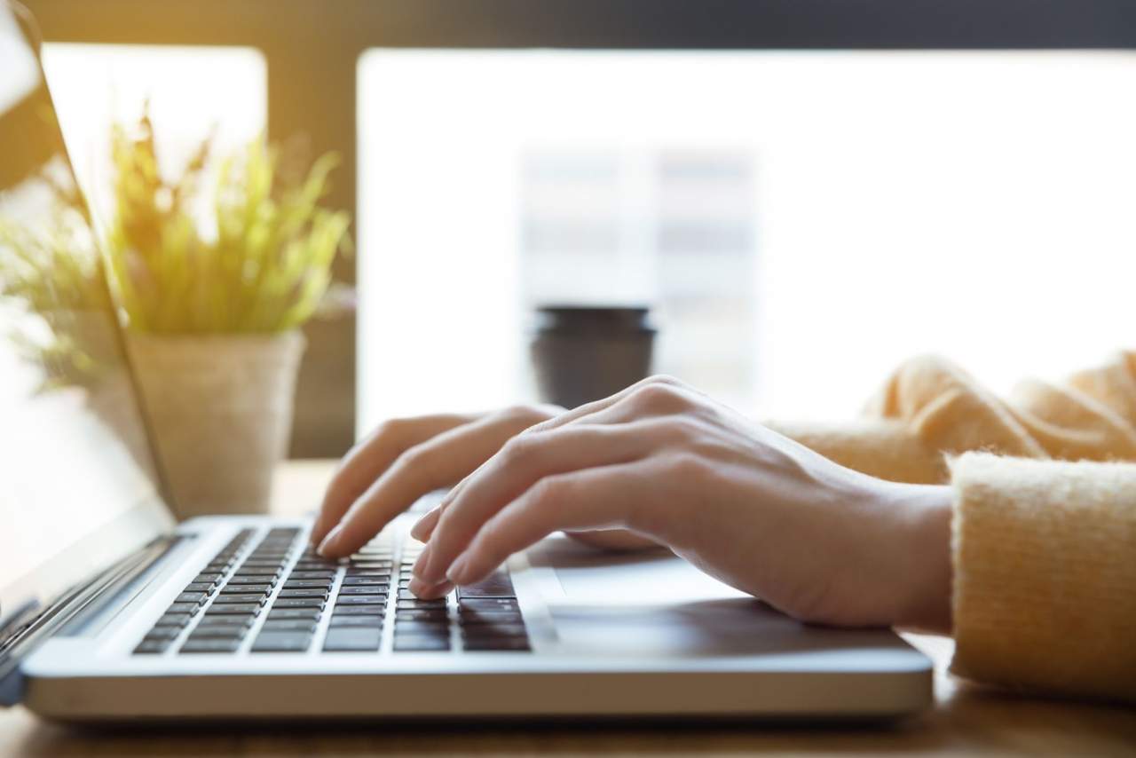 Comparativa entre la formación online y presencial por profesionales especializados