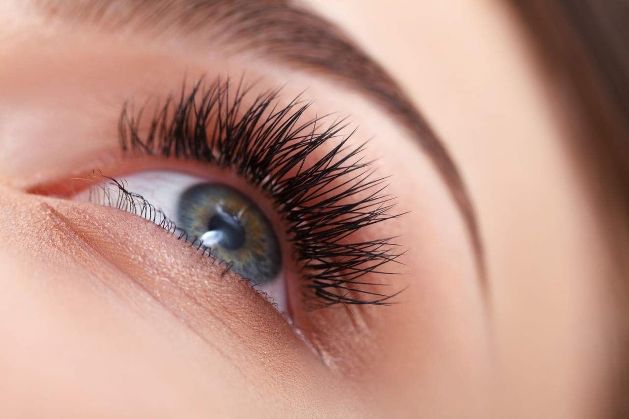 Pestañas de escándalo con el lifting de pestañas en Valencia de Did Nails & Beauty