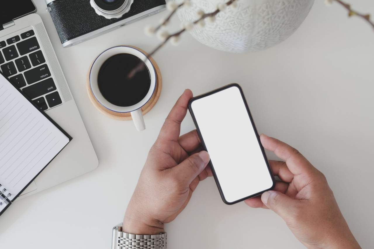 Servicios de telefonía móvil MovilFly