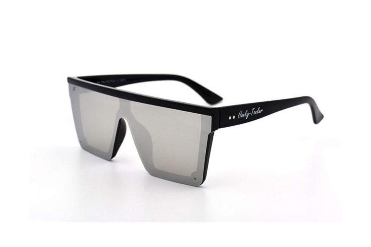Gafas de sol cuadradas, la tendencia de la empresa malagueña Honky-Tonker