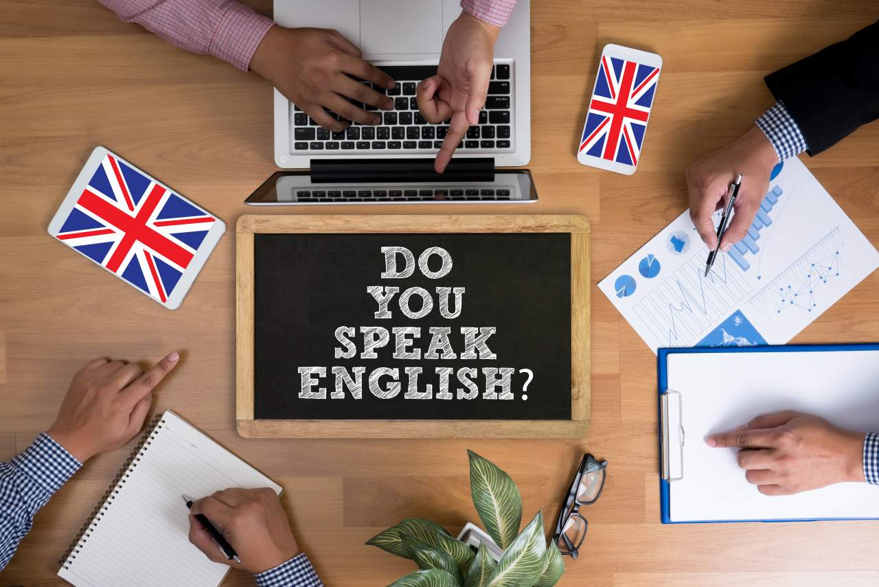 El emprendimiento de Aula Inglés que ha ayudado a más de 6.000 personas a transformar su carrera a través de la plataforma LIA