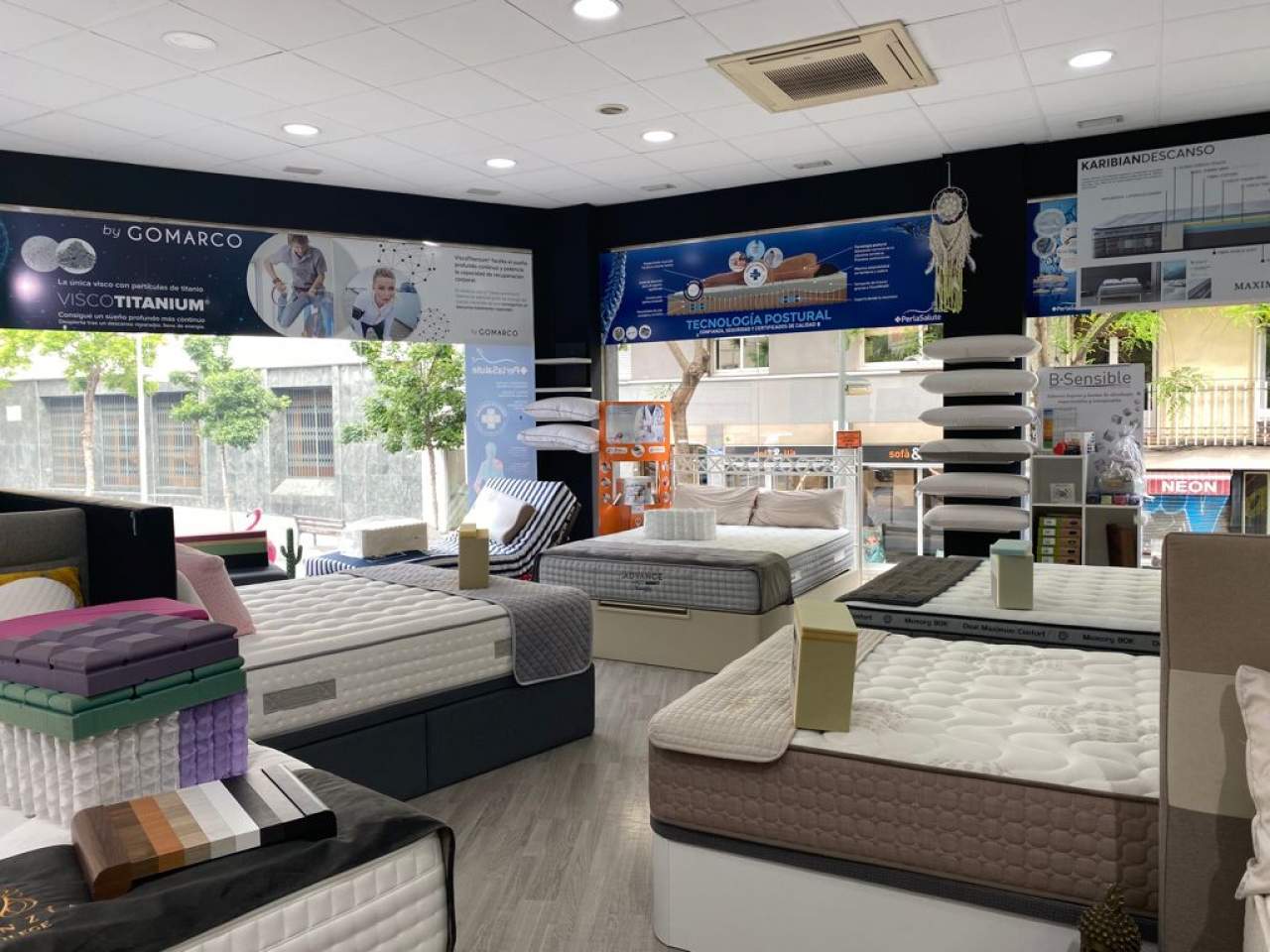 Muebles Industria liquida el stock de colchones ofreciendo un 30% de descuento
