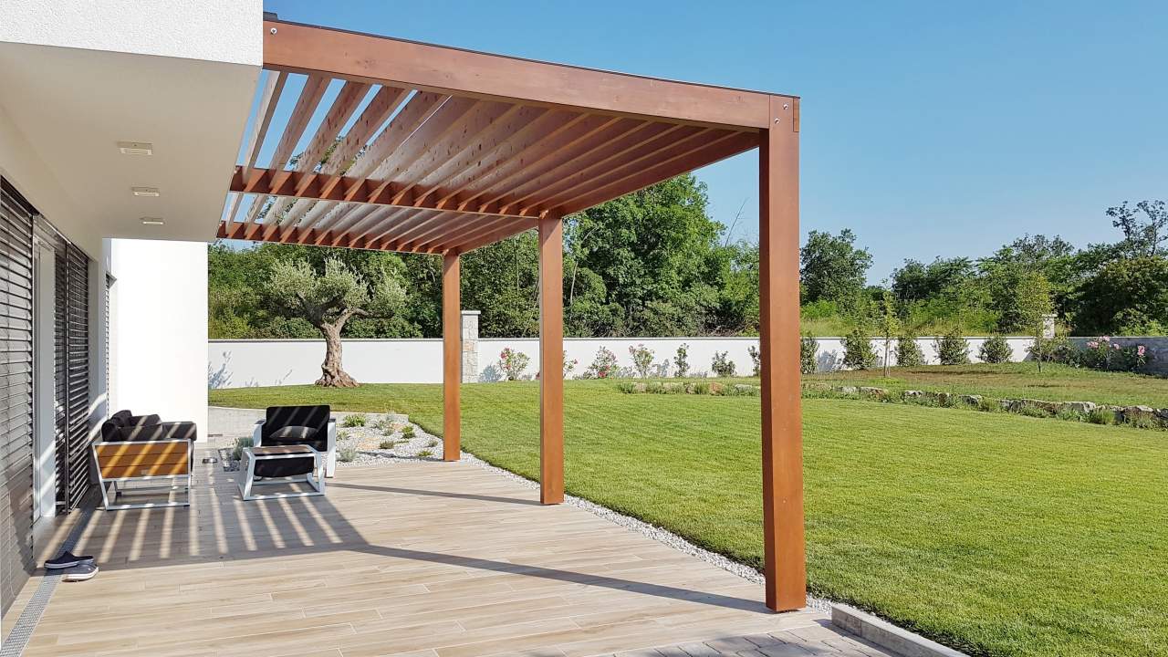 Estructuras de Madera ofrece pérgolas y otros productos madereros de la mejor calidad