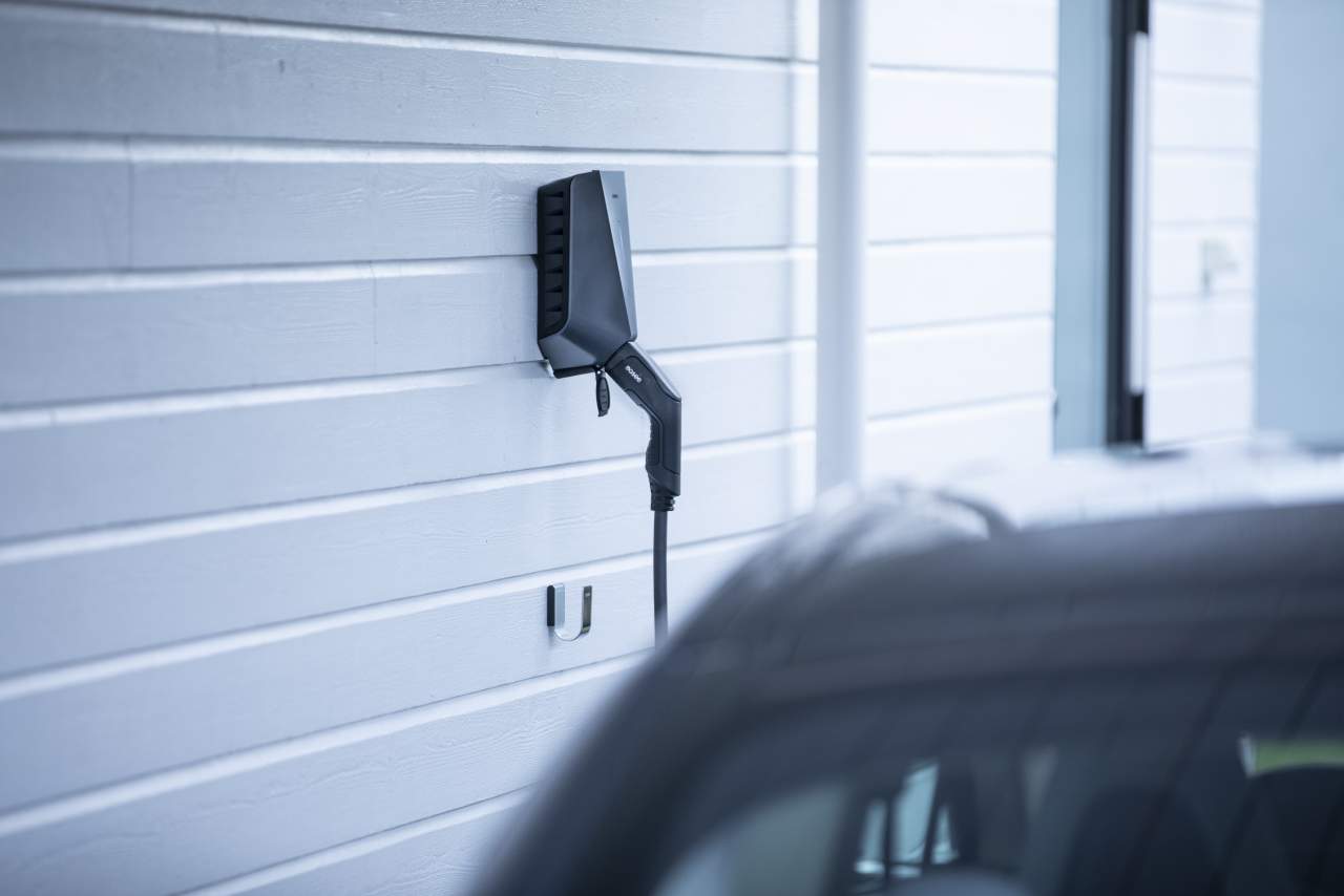 Easee, los cargadores para vehículo eléctrico que están revolucionando el norte de Europa, llegan a España