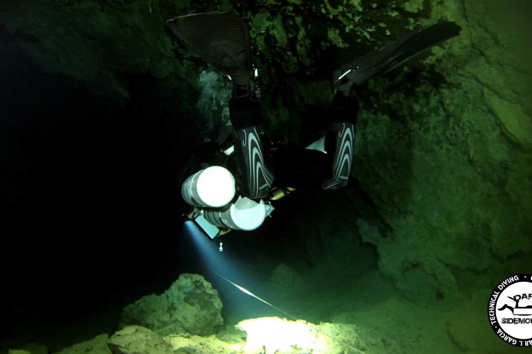El curso buceo impartido por Dark Sidemount