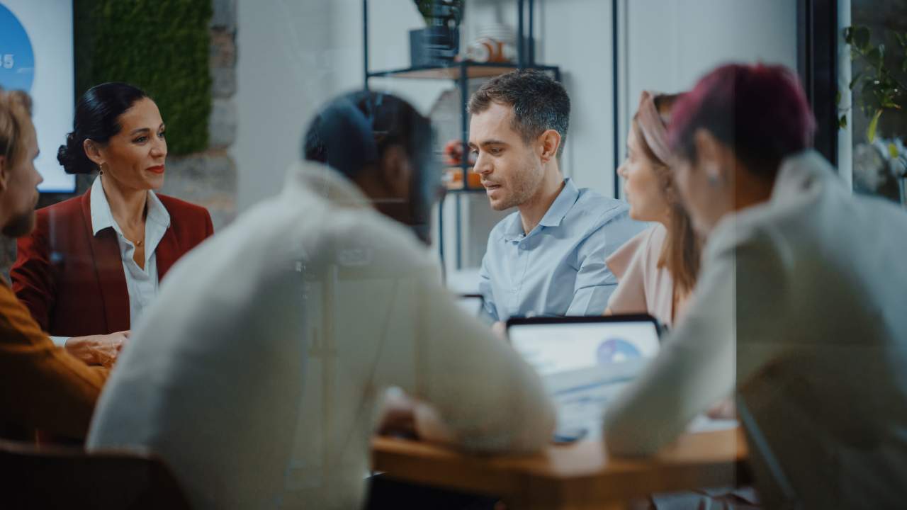 YACREA es el método creado por dos chicos en España para ser un agencia de marketing tendencia en el mercado español y asiático