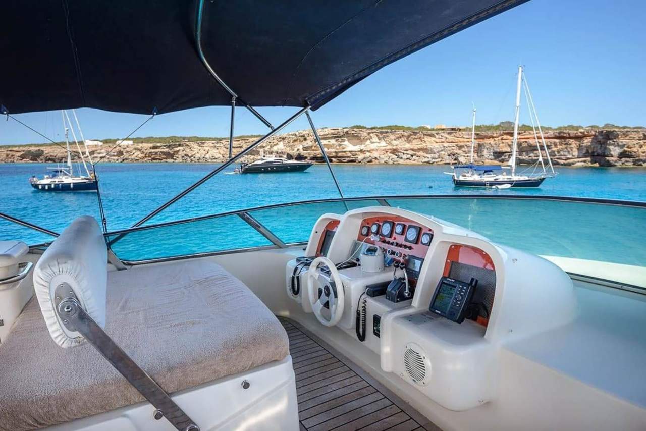 Los expertos de Sur la Mer explican Dónde y cómo alquilar un barco en Alicante