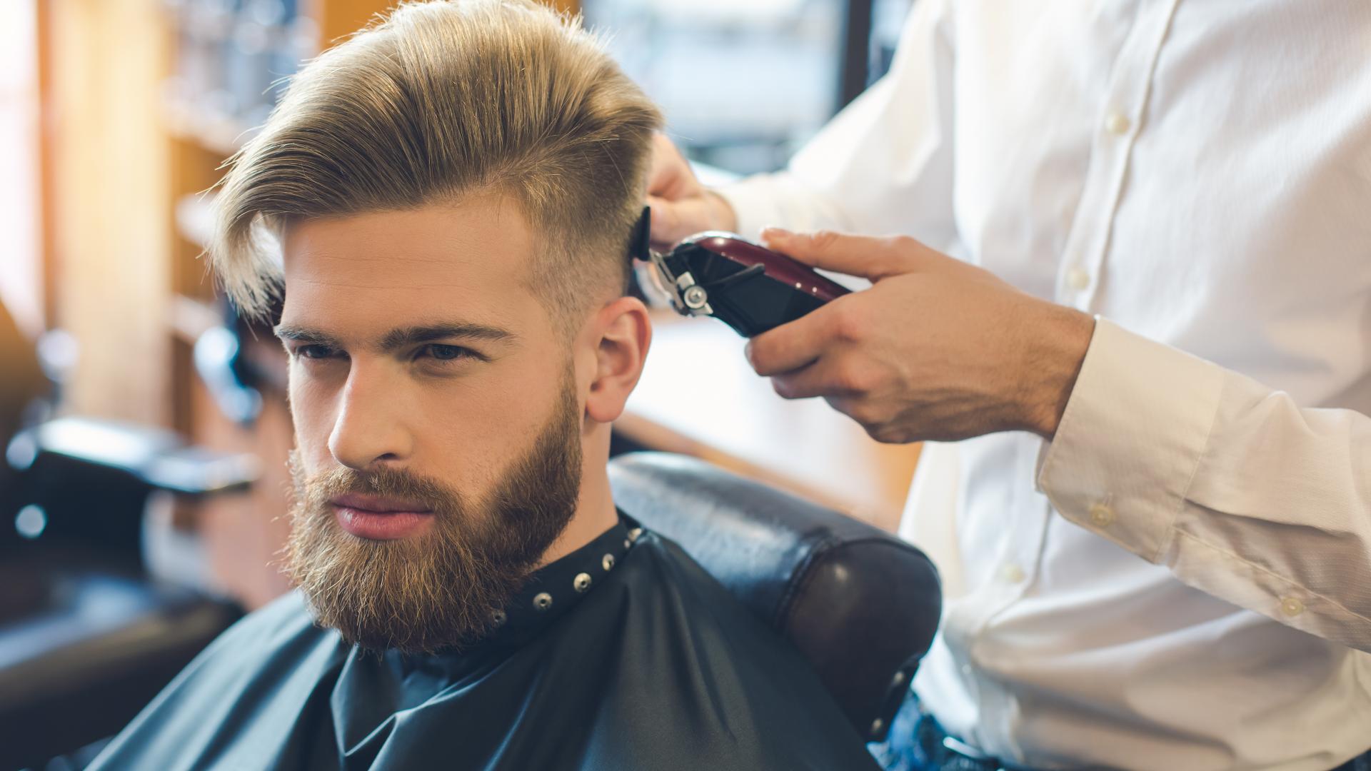 Formación de Peluquería de Caballeros, el establecimiento que ofrece corte de pelo para caballero en Madrid gratuito