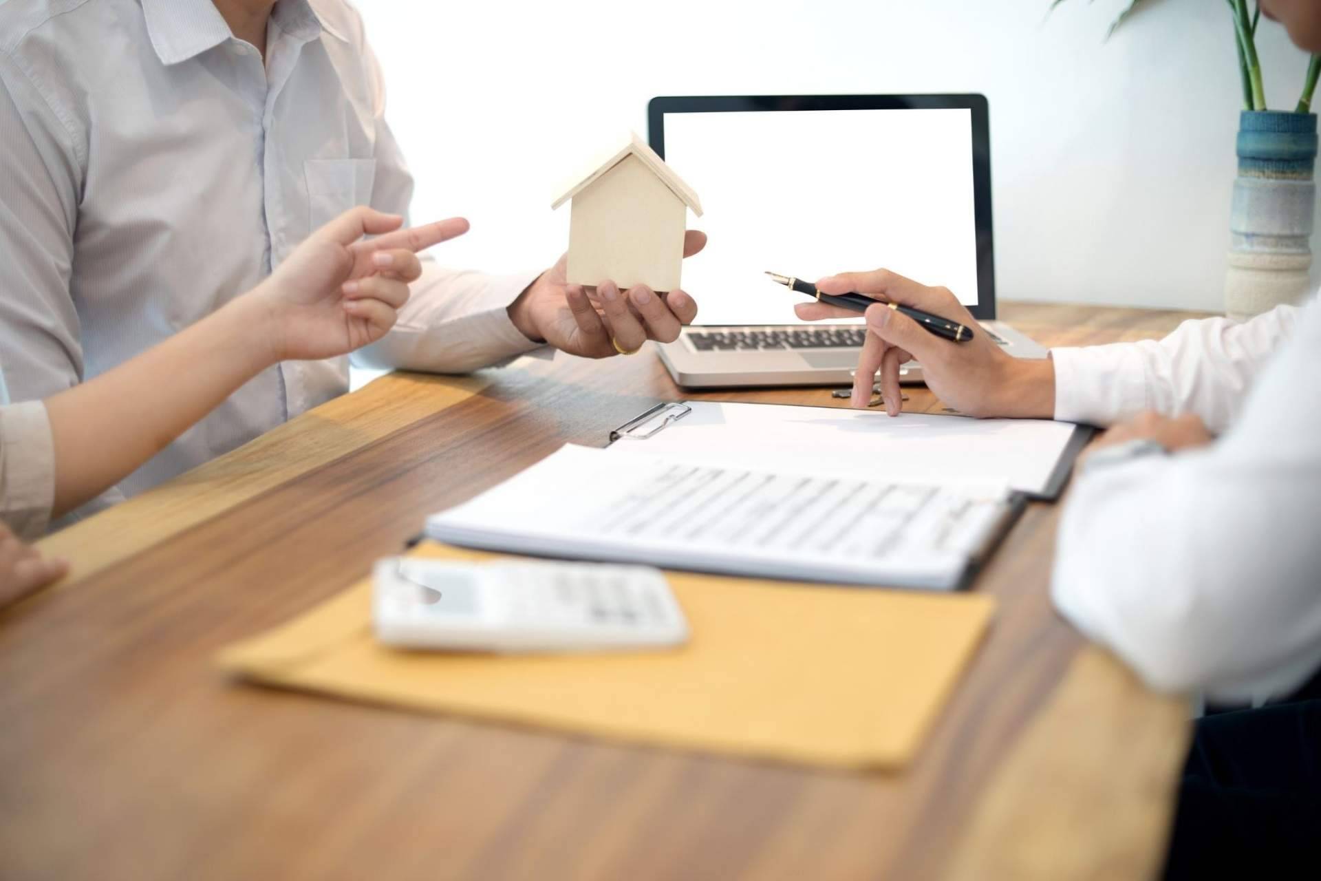 Houslitas se consolida como la líder en venta de casas sin comisiones en España