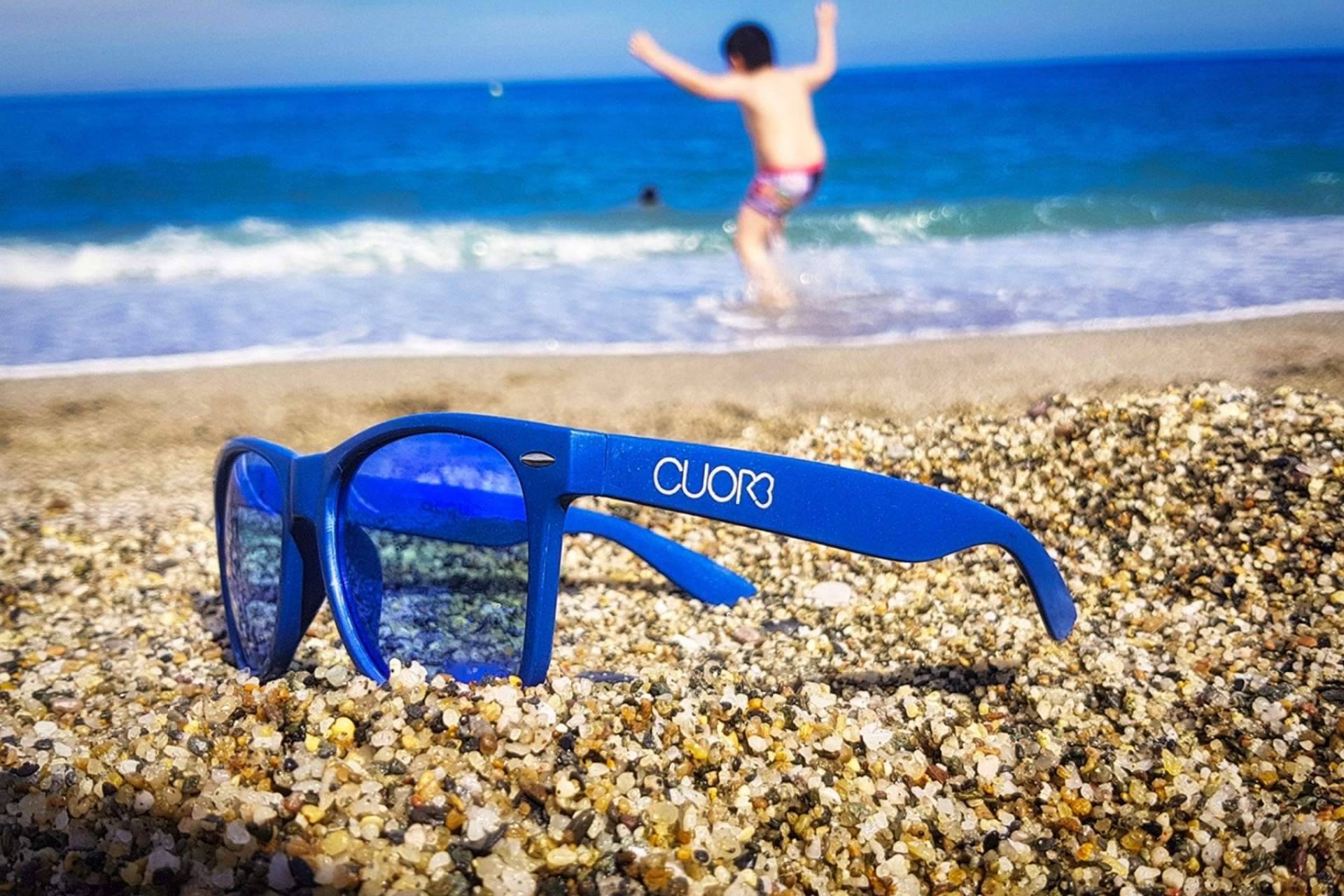 La gran novedad en gafas de sol sostenibles llega con CUOR3 y sus gafas de sol de usar y plantar