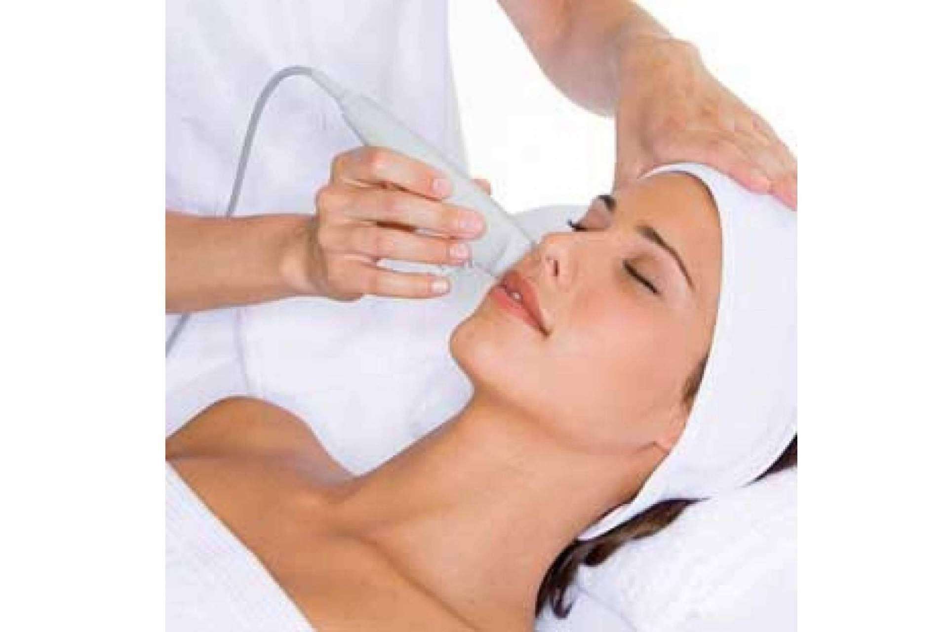 Las ventajas de MiCleo: el tratamiento facial profesional más solicitado en clínicas y centros de estética