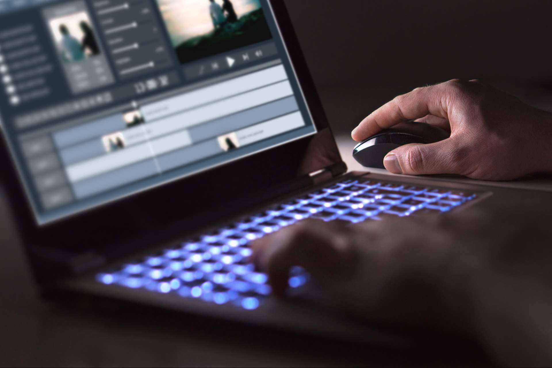 Edítalo Pro: el canal de YouTube donde su protagonista, Antonio Escudero, explica las principales técnicas en la edición de vídeos a nivel profesional