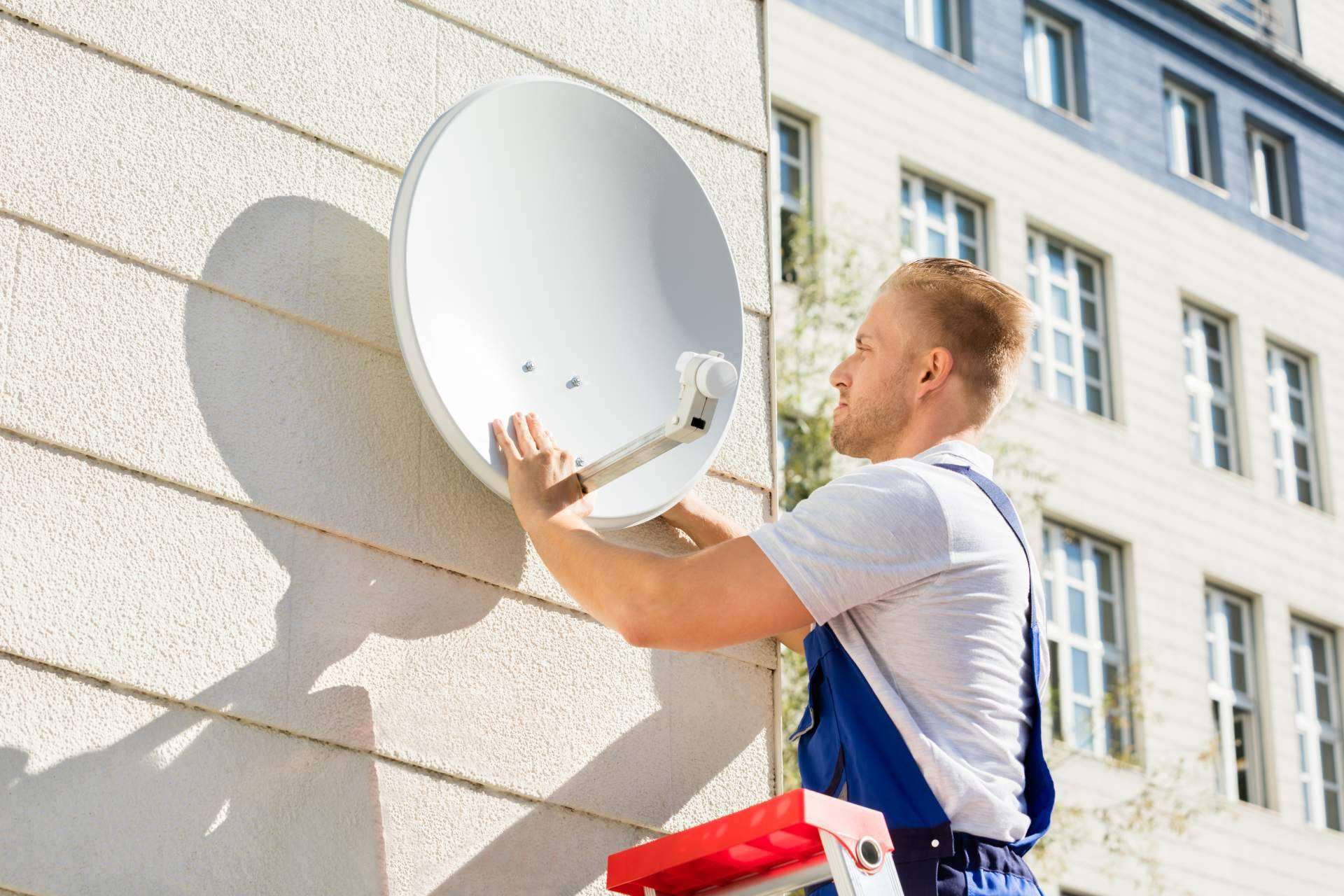La compañía Antenistas Valencia es experta en instalación de antenas