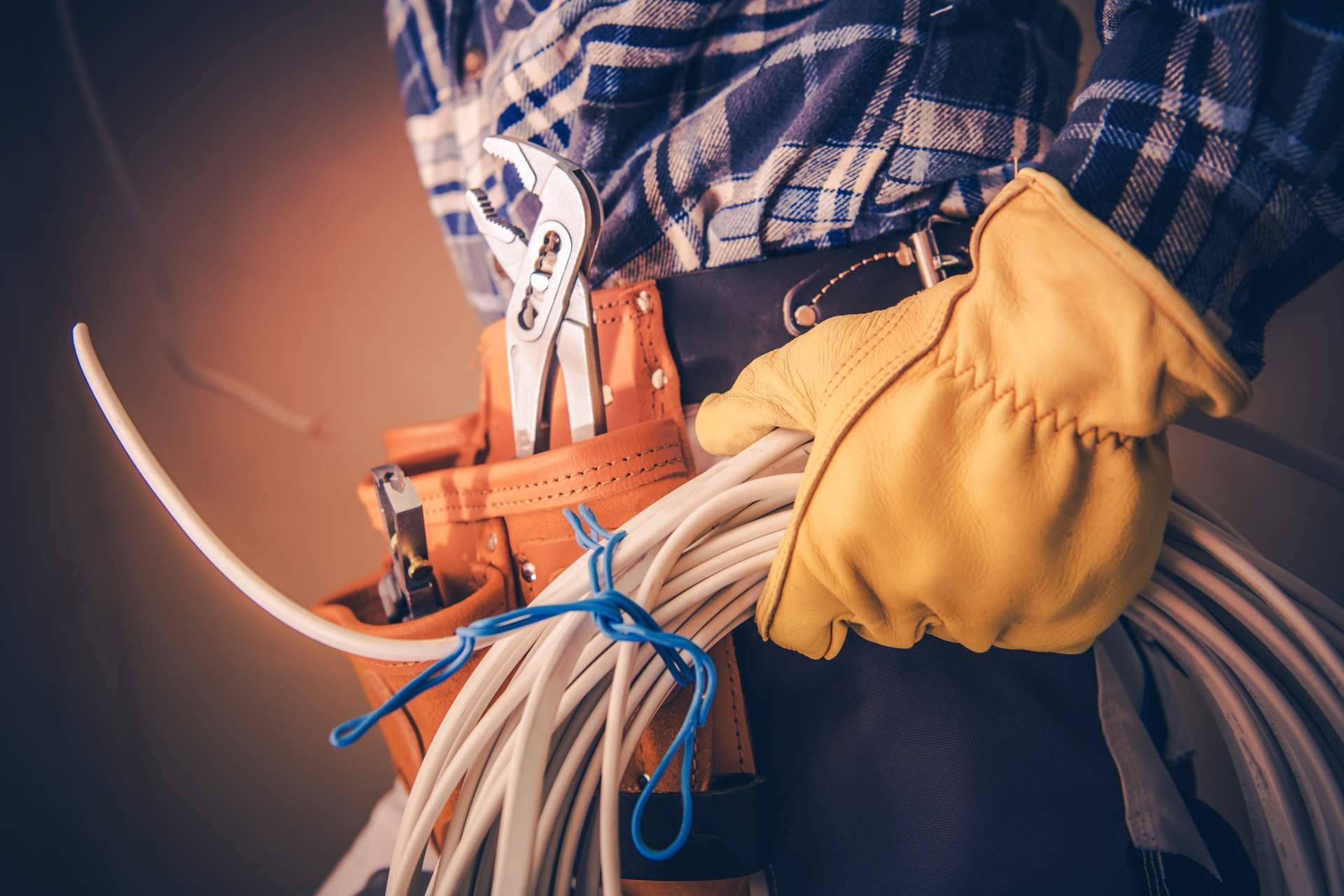 Trabajo Autónomos es la solución para encontrar electricistas profesionales en Málaga de manera rápida