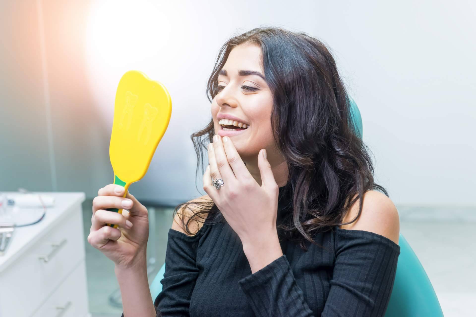 Dientes fijos en un día: la realidad de la mano de la Clínica dental especializada Artydents en Madrid