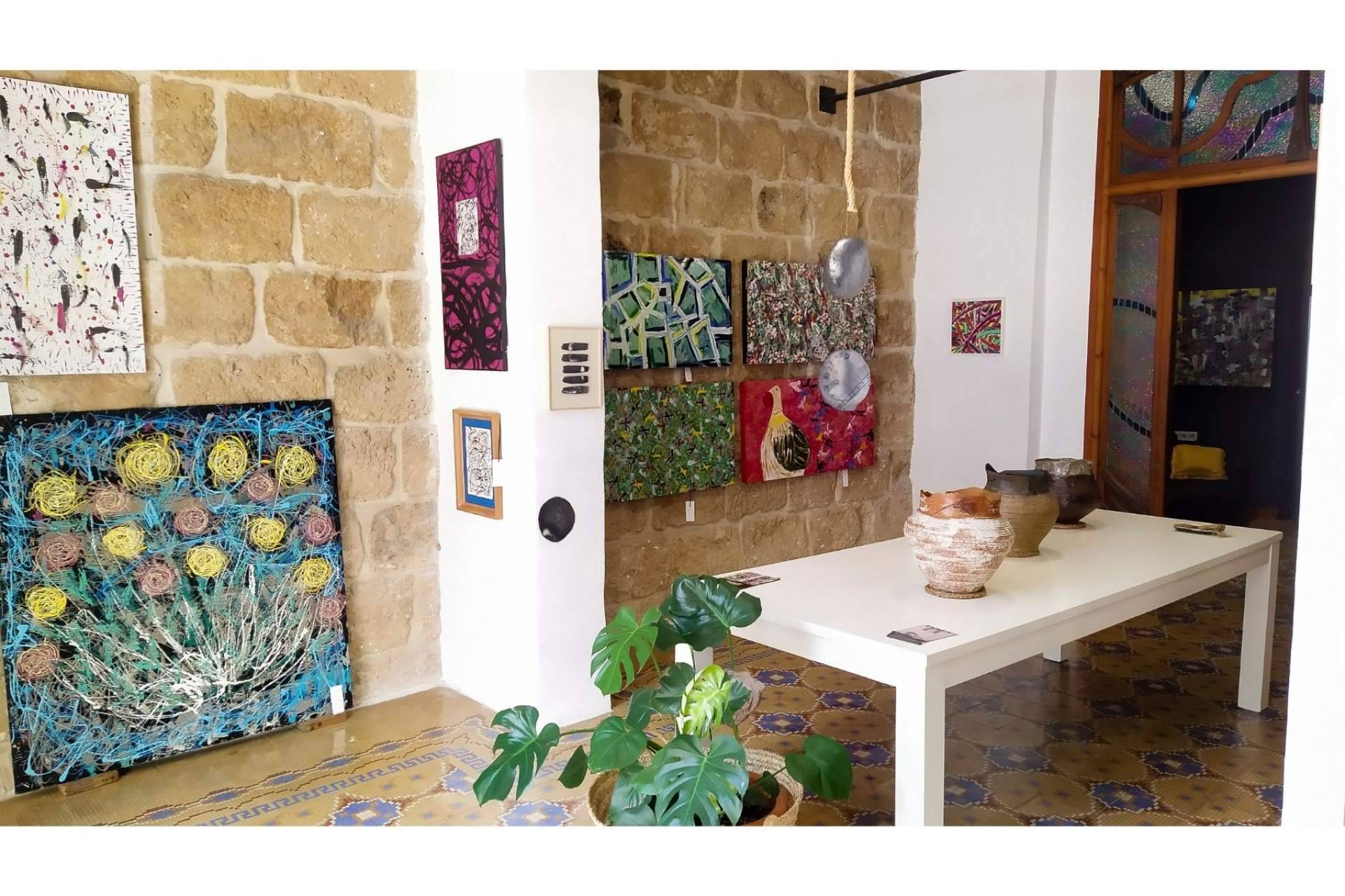 Exposiciones de Espacio14: arte contemporáneo y arte emergente