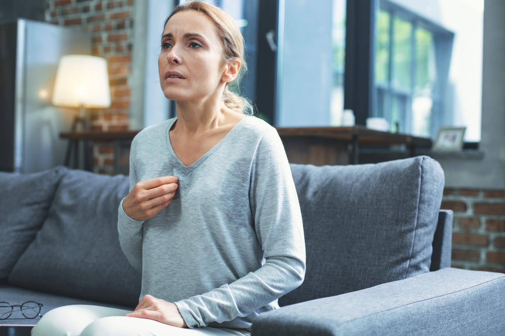 Clínica Estética Alicante Rosa Mora: terapia hormonal bioidéntica para tratar la menopausia