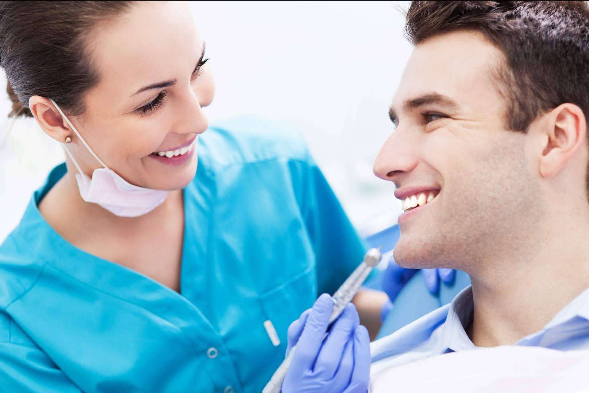 Clínica Dental Heins: salud, odontología integral e implantes dentales