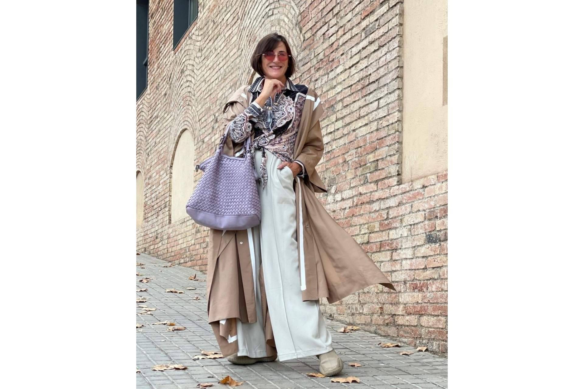 Las influencers eligen los bolsos piel lavada de Lola Amara para complementar sus looks
