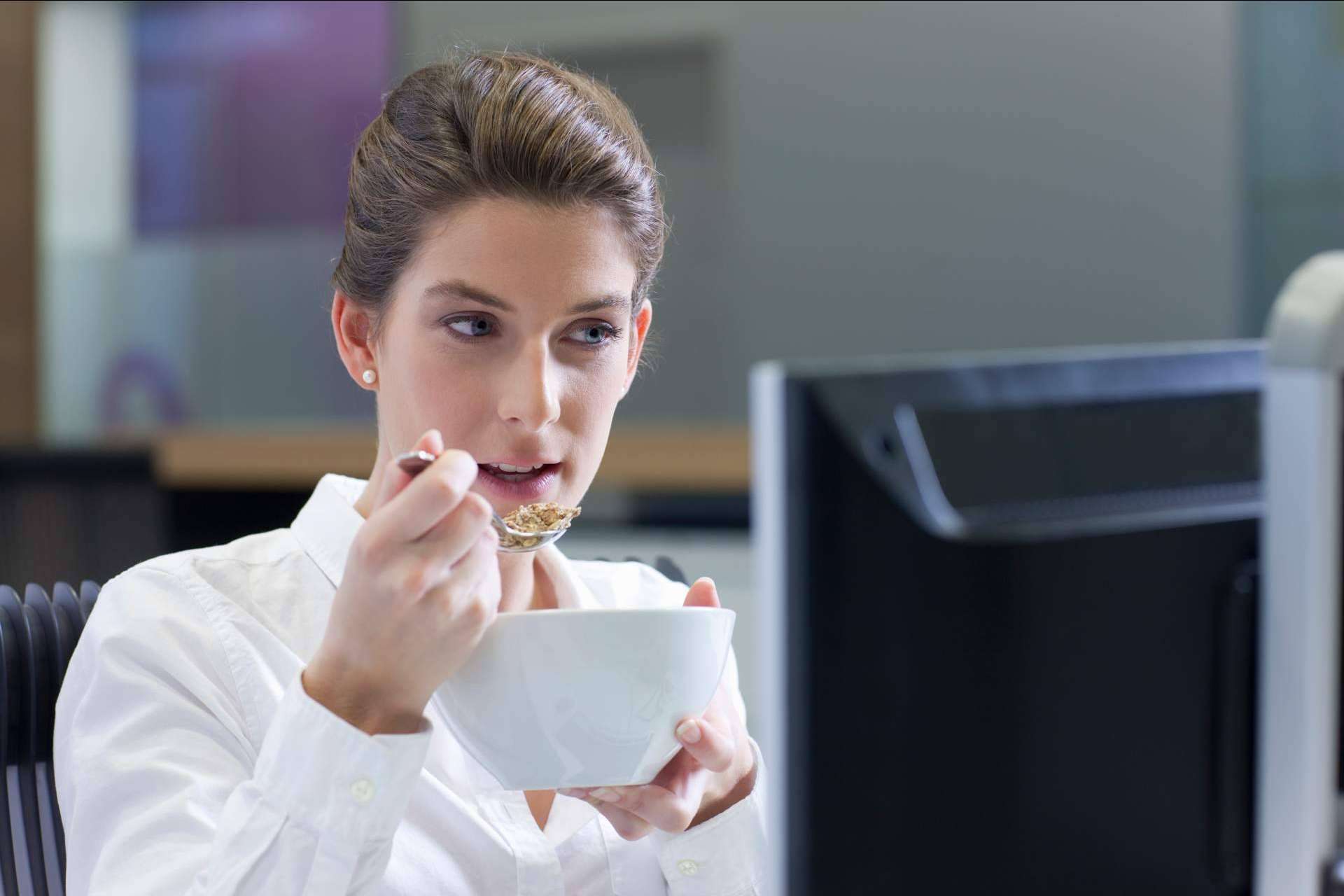 Las ventajas del menú empresa de Gumen: de los fogones a la empresa cocinado el mismo día