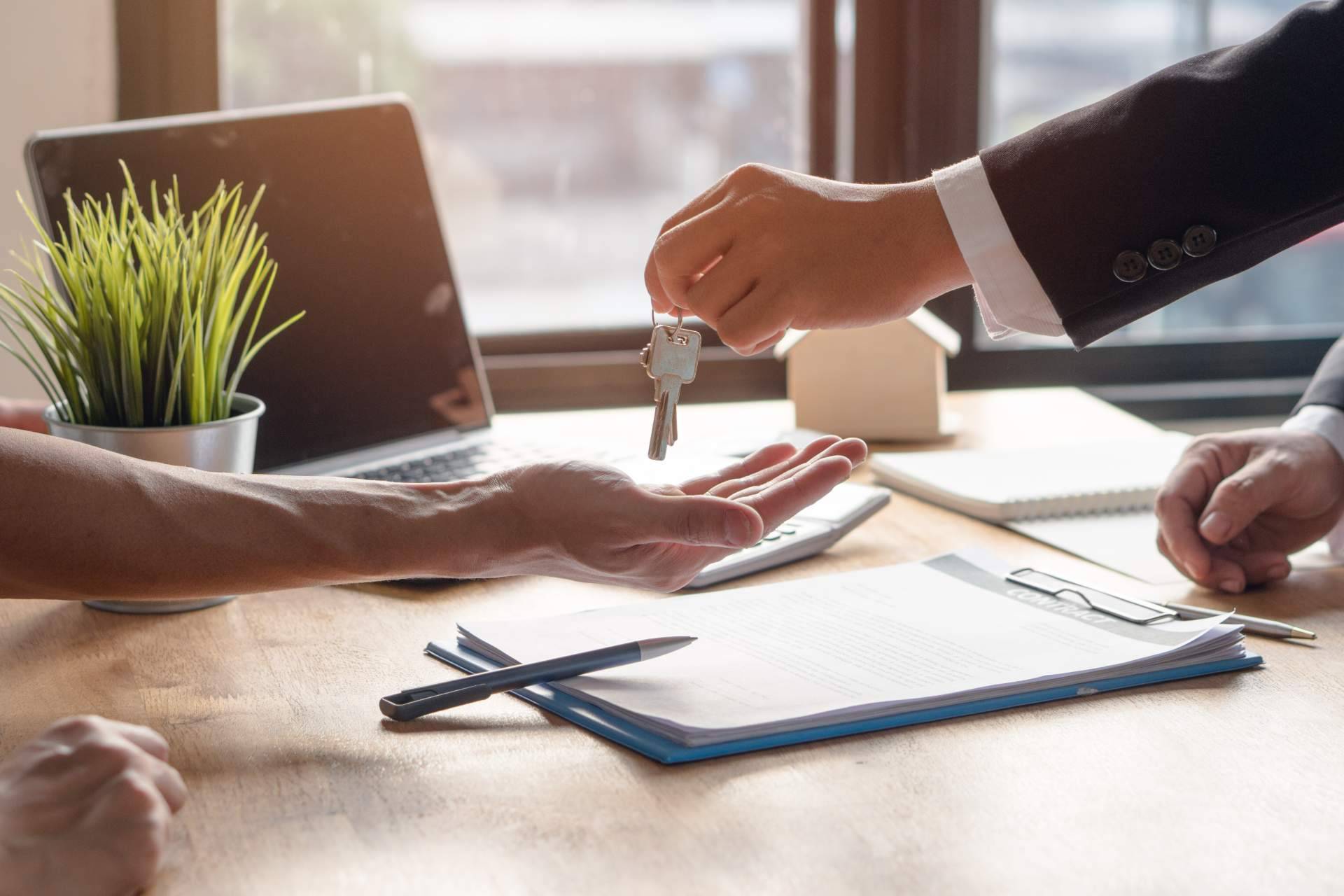 Aspectos a tener en cuenta a la hora de comprar una vivienda según La Casa Agency