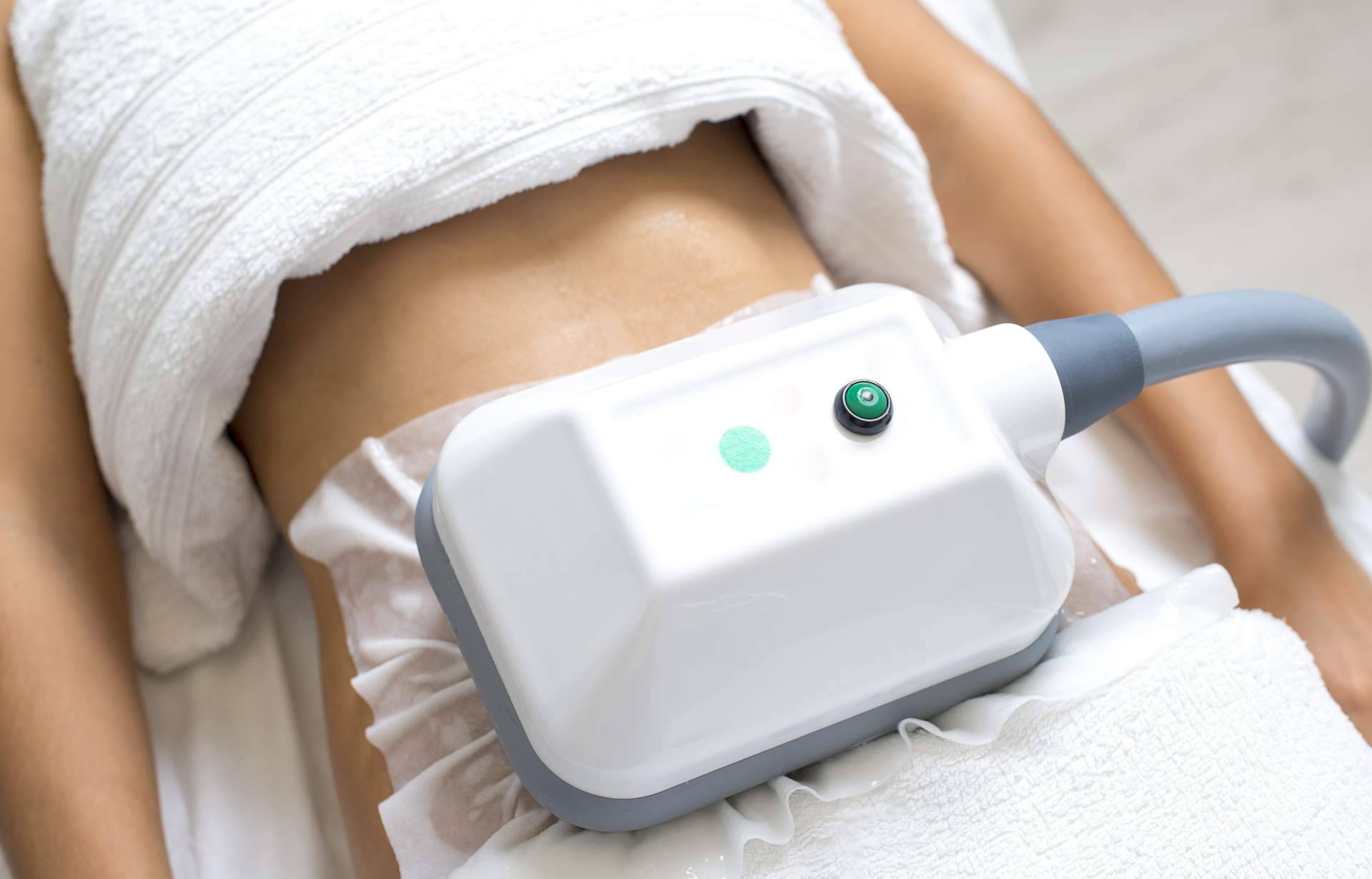 Criolipolisis: la técnica indicada por Femme para acabar con los excesos de grasa de las vacaciones