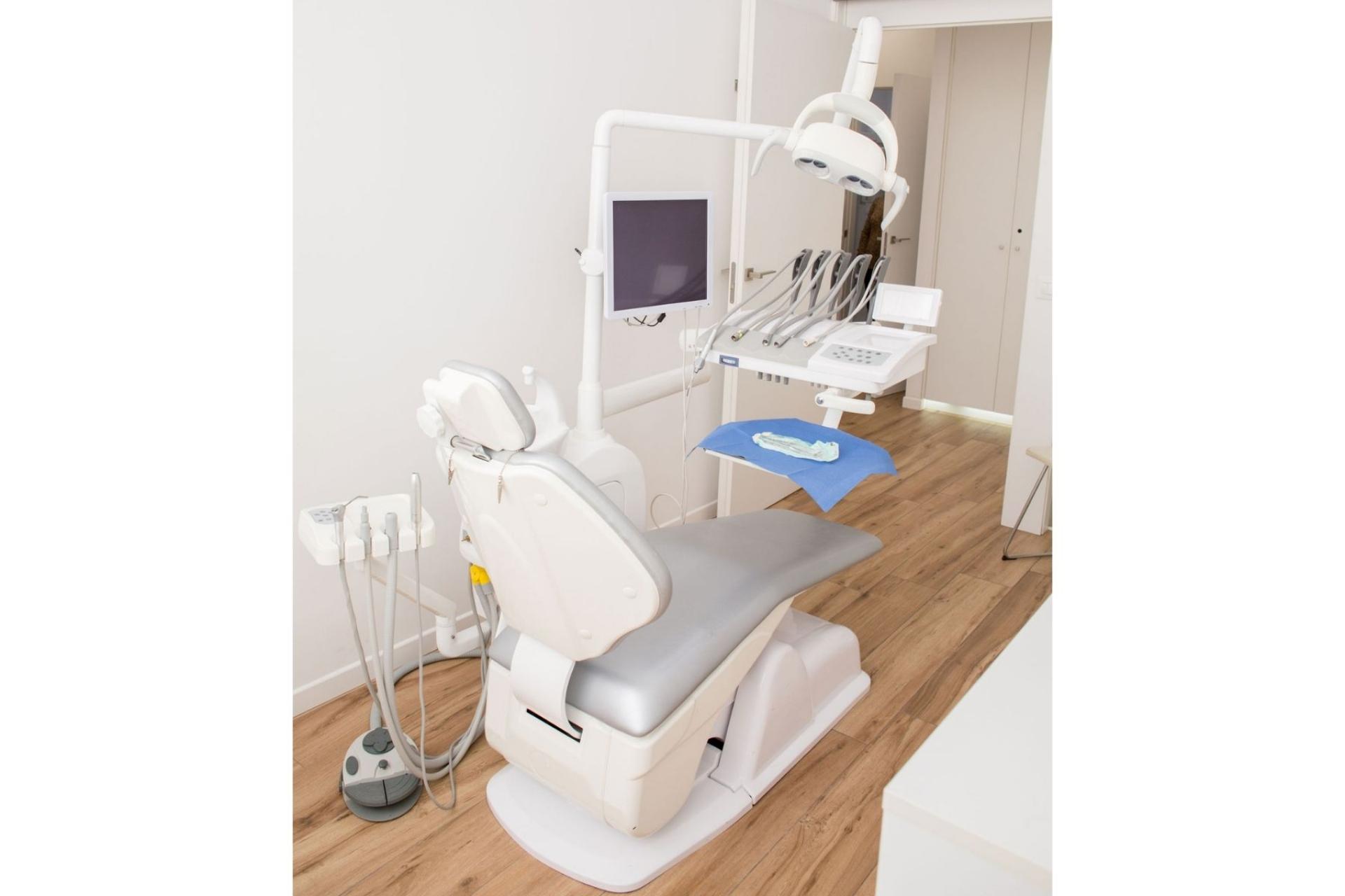 La clínica dental en Valencia Implant Clinics pone a la disposición de los pacientes las técnicas más avanzadas del sector bucodental