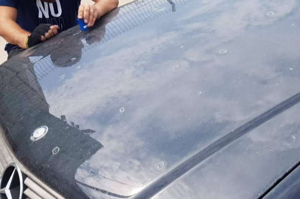 Pegamento frío vs pegamento caliente para reparar golpes en vehículos, por RSPAutomoción