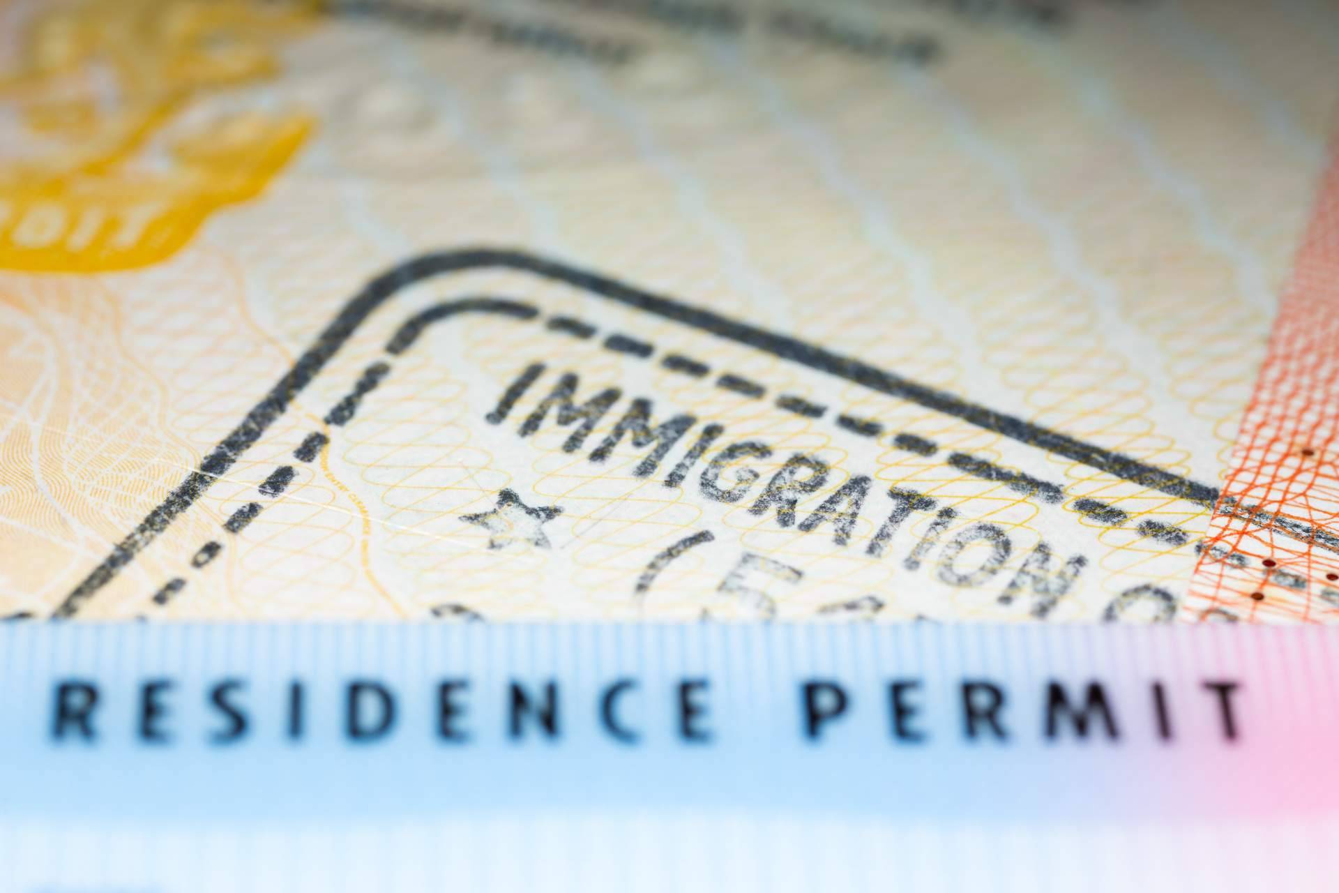 Migrow ayuda a recibir la nacionalidad española con eficacia con el asesoramiento de un abogado especialista en migración