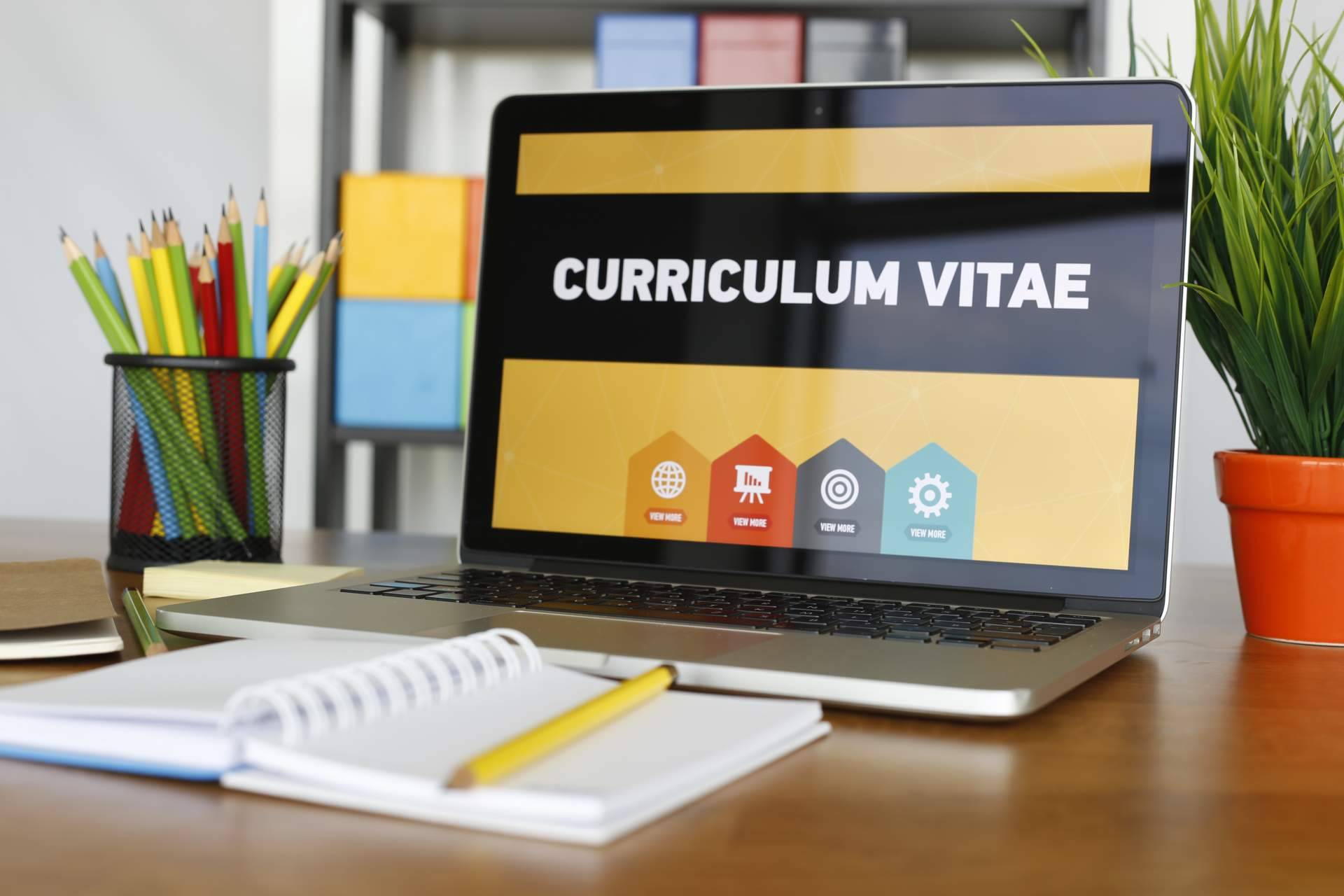 Los consejos de CVapp para adaptar el currículum y destacar en las ofertas de trabajo