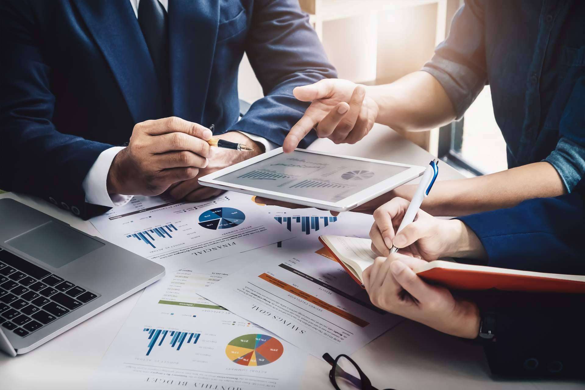 Conseguir financiación del circulante para una empresa con The Lion Brokers