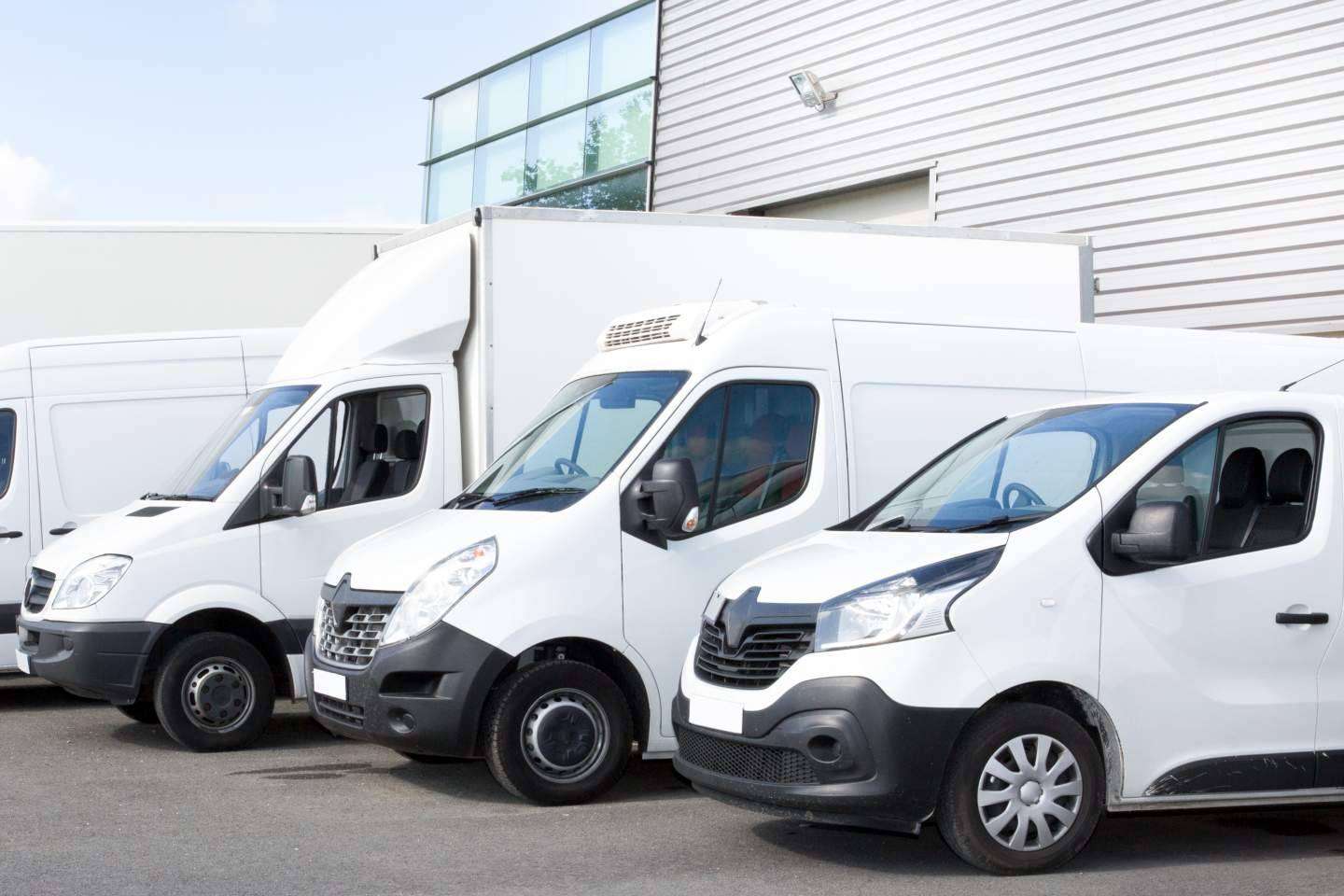 ¿Cuáles son las diferencias clave entre Peugeot Boxer y Renault Trafic? M10Selection