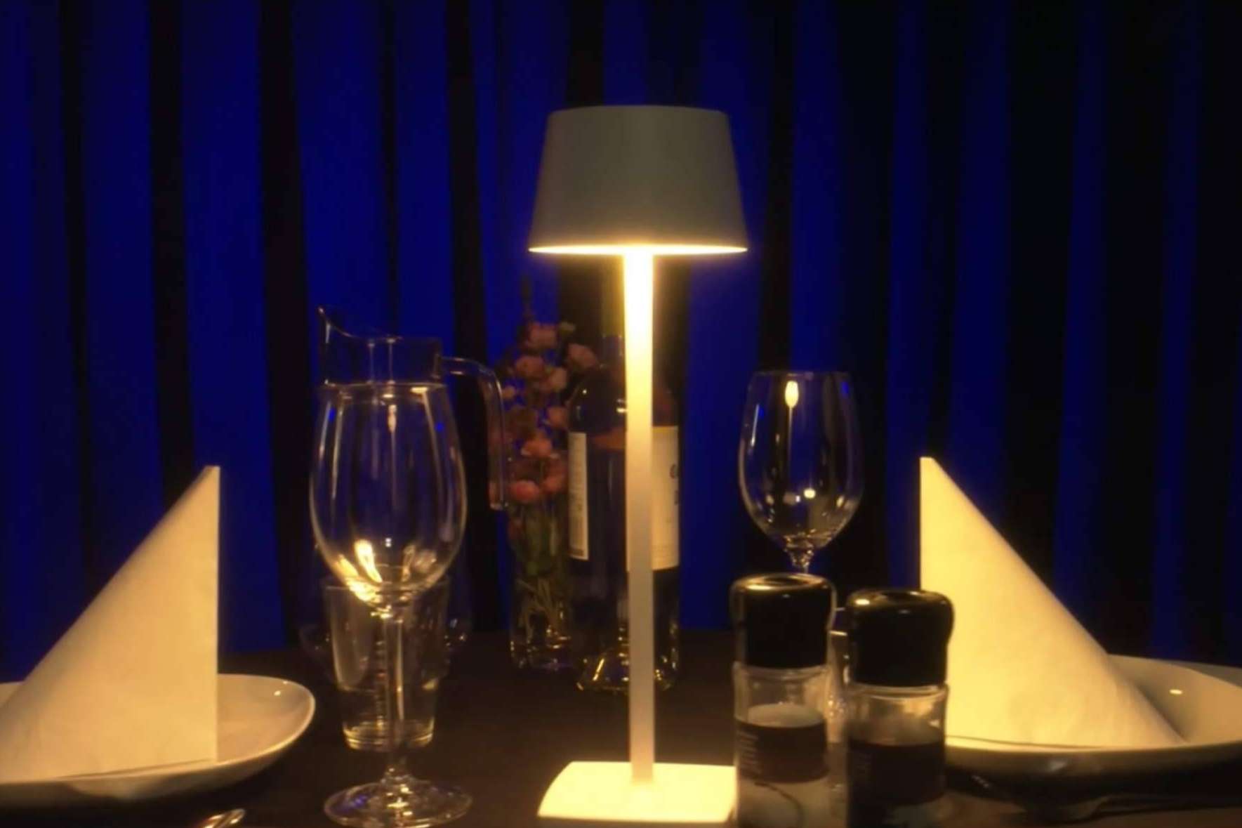 Conseguir un hogar o negocio acogedor gracias a la iluminación decorativa disponible en Soiart Distribución