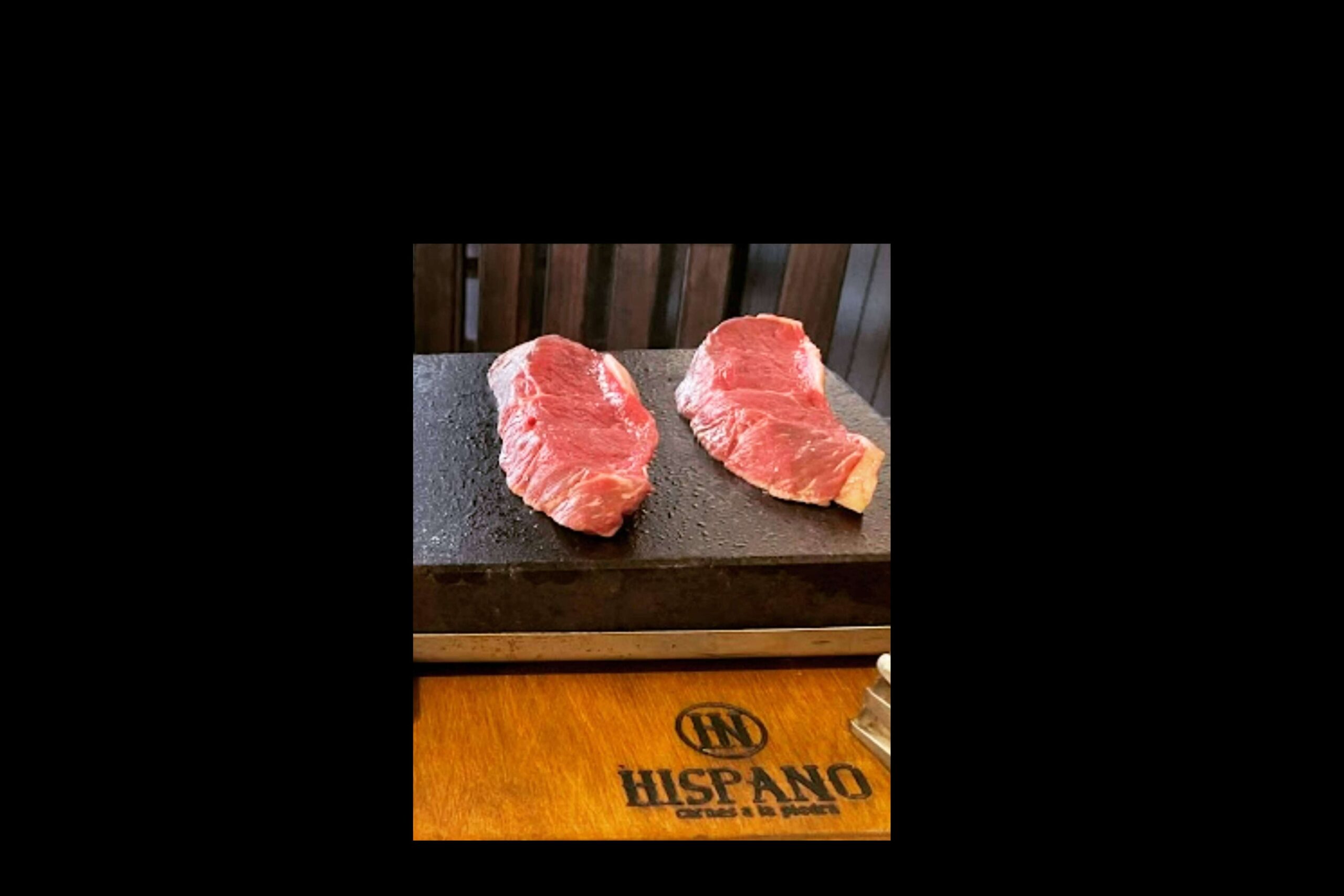 El Asador Uruguayo Hispano, gracias a su carne a la piedra, ha ganado 5 estrellas en las reseñas de TripAdvisor