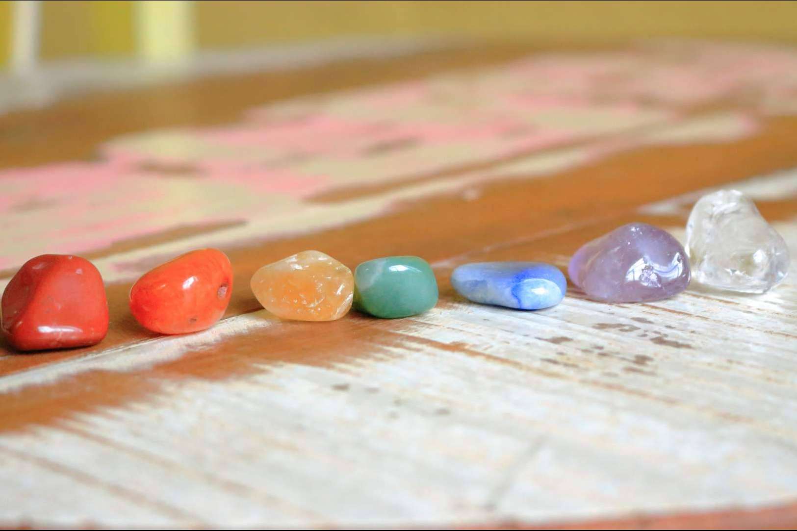 La tienda online Gemas Canarias vende piedras chakras