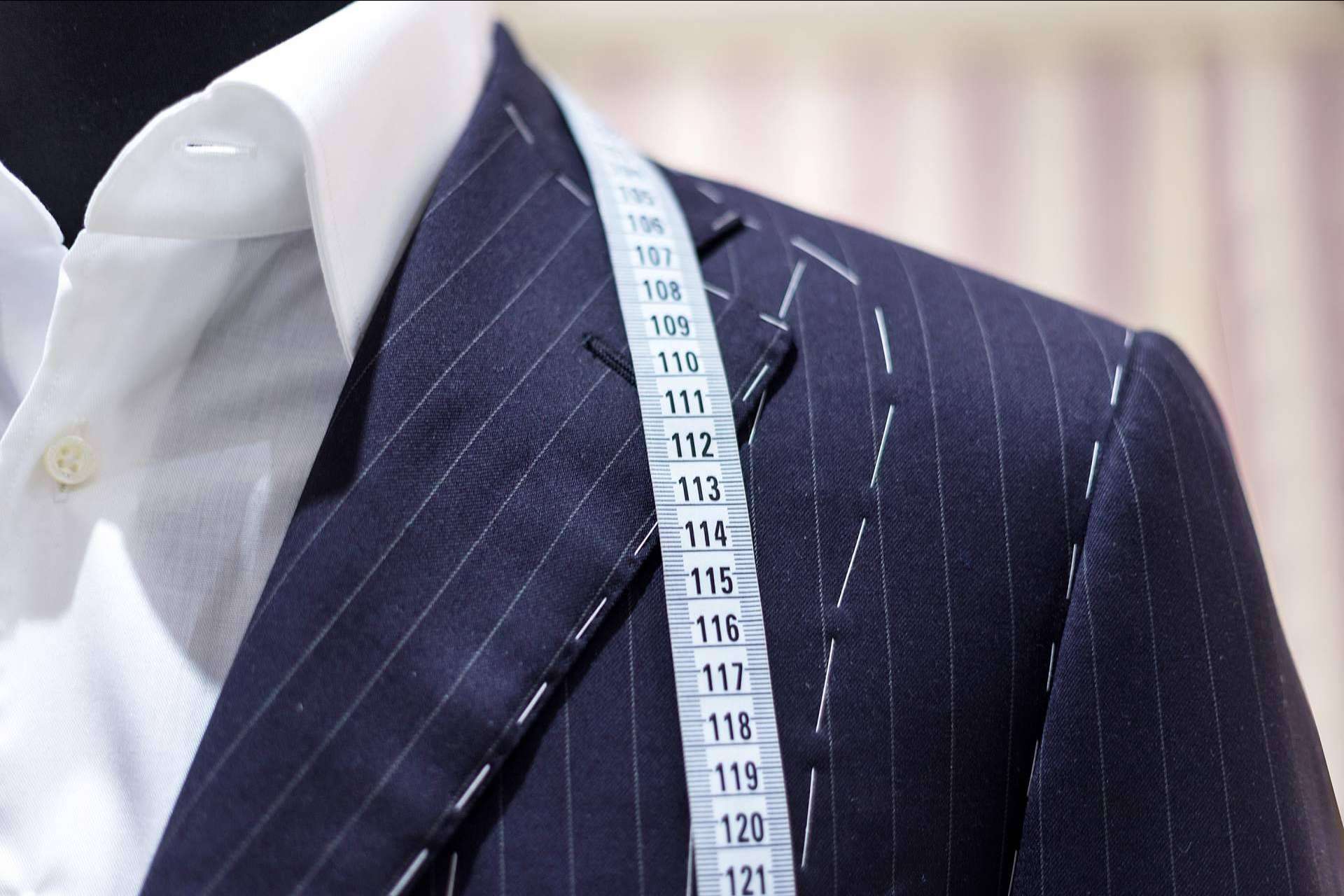 Sastrería Gentleman ofrece servicio de trajes a medida para hombres y mujeres en Madrid