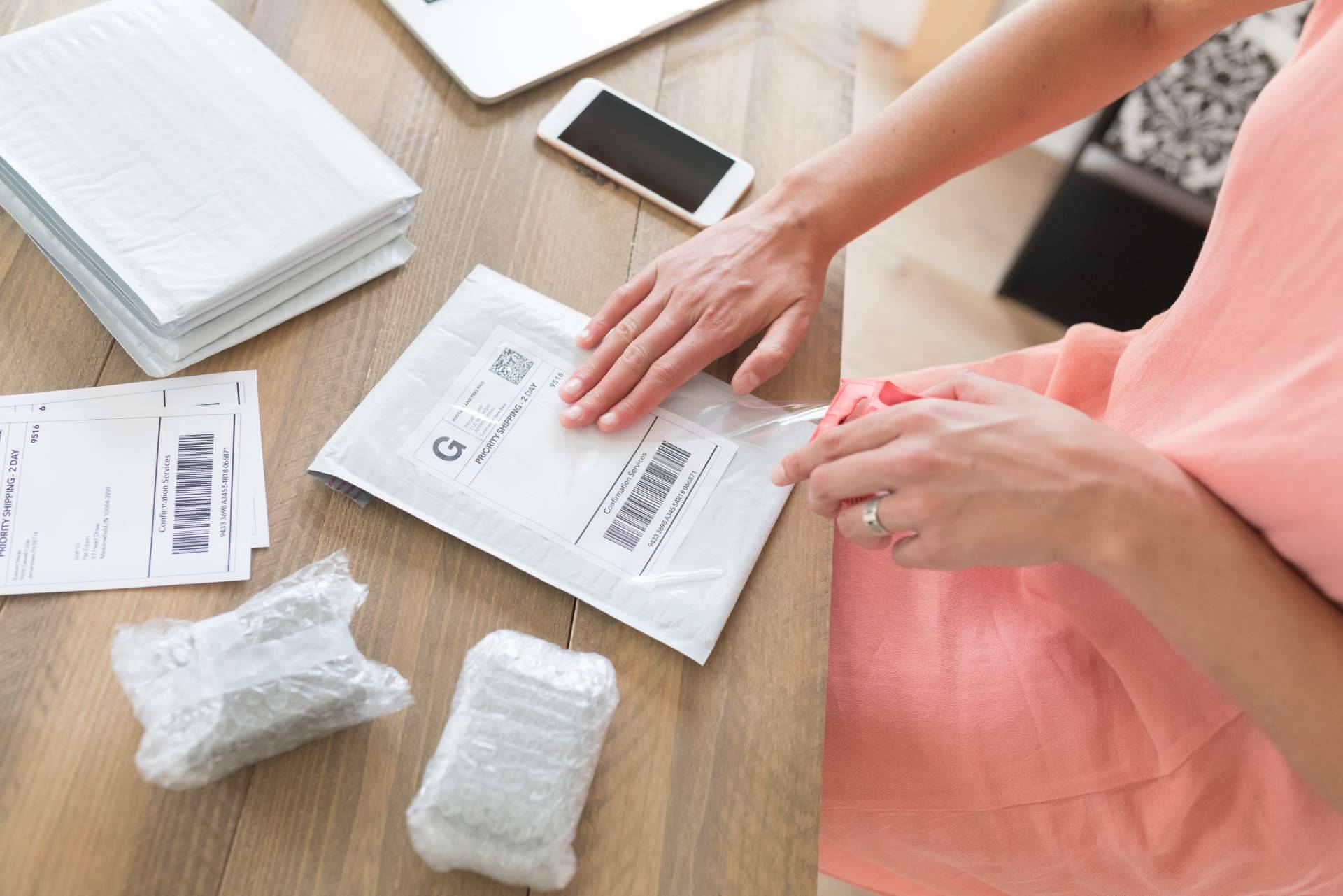 ¿Dónde encontrar material para embalaje? Compra Etiquetas