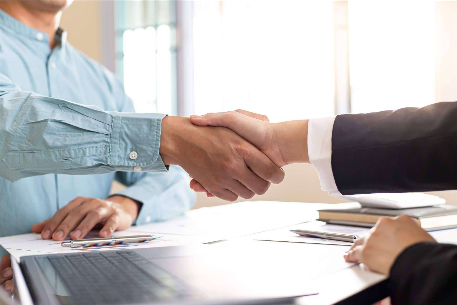 ¿Cómo escoger un buen seguro para la empresa?