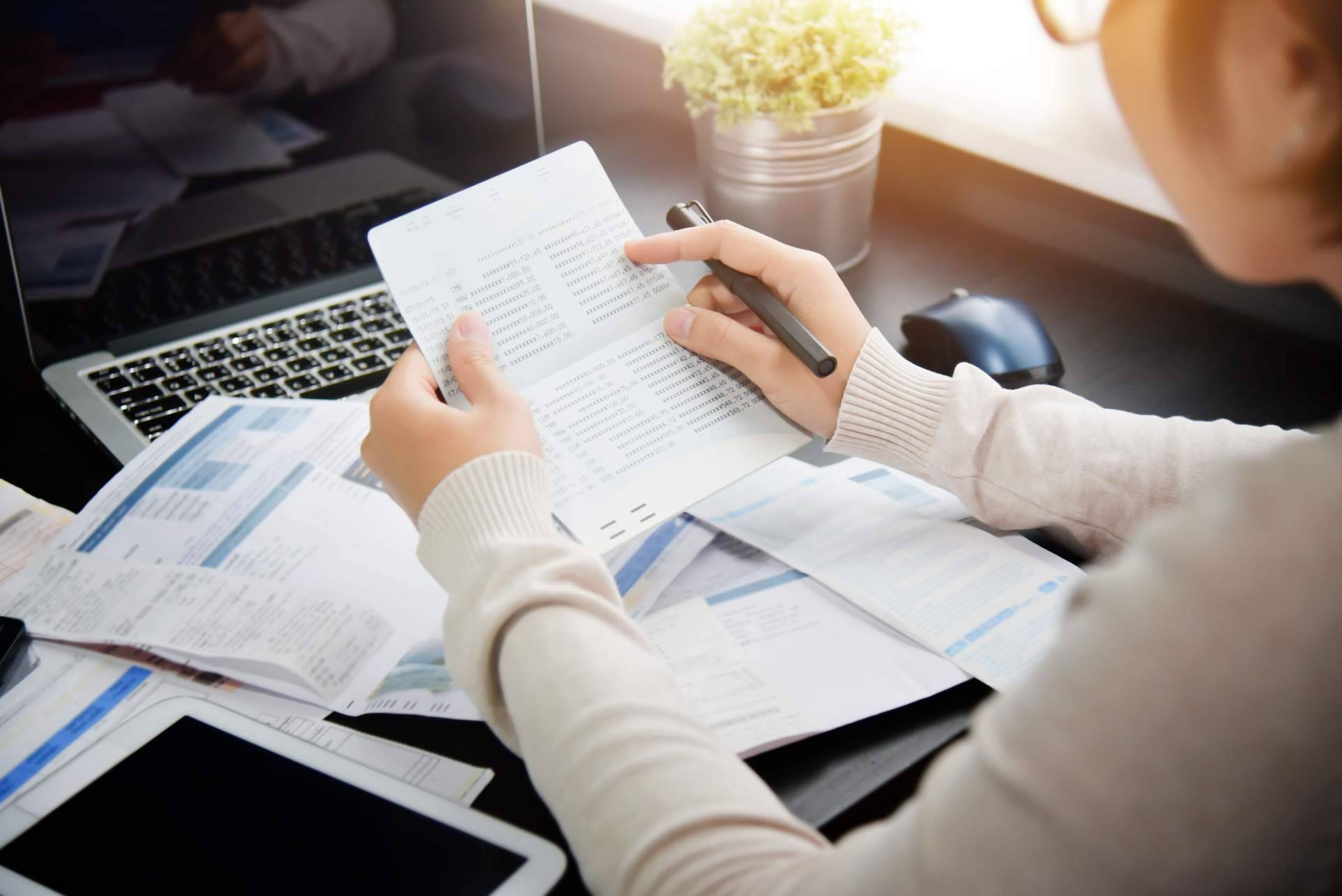 Las ventajas de elegir entre cuentas nómina y cuentas remuneradas en el comparador de productos financieros Economía Responsable