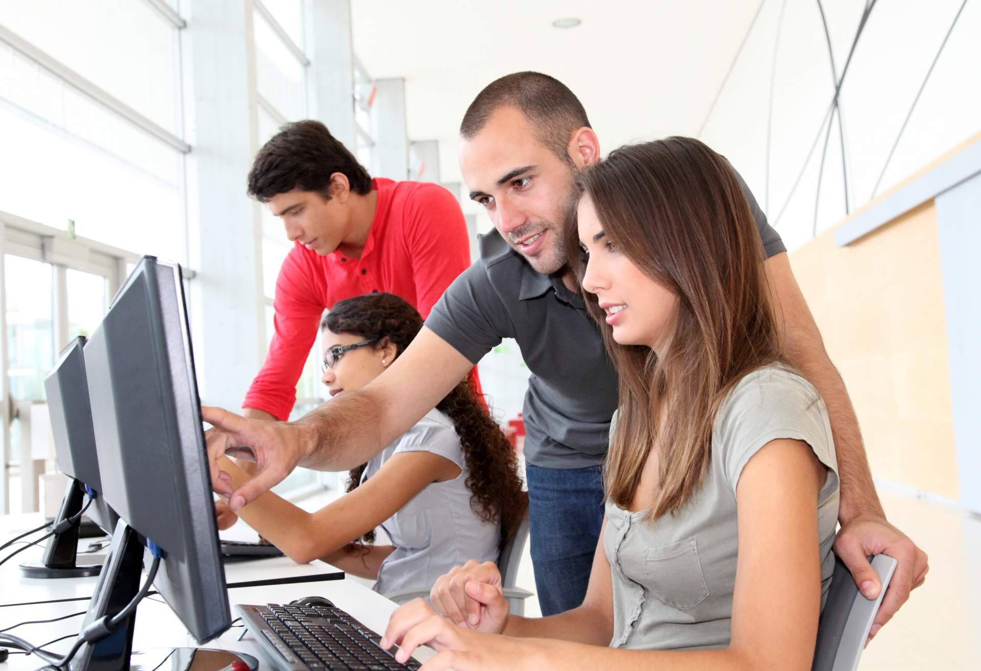Aspectos que la generación millennial aprecia del entorno laboral, por Ana Sarmiento