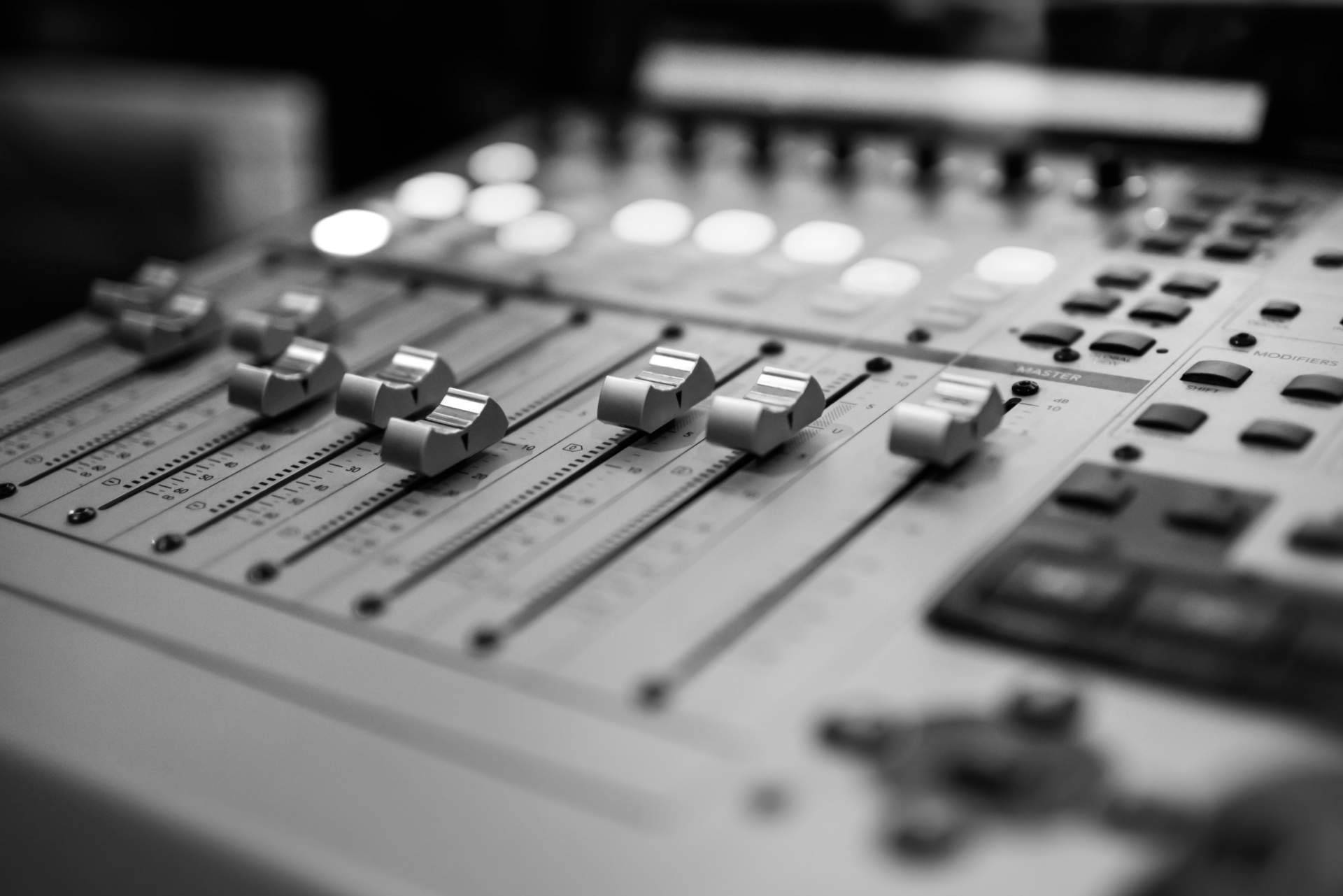 La voz al servicio del branding con Voces Premium