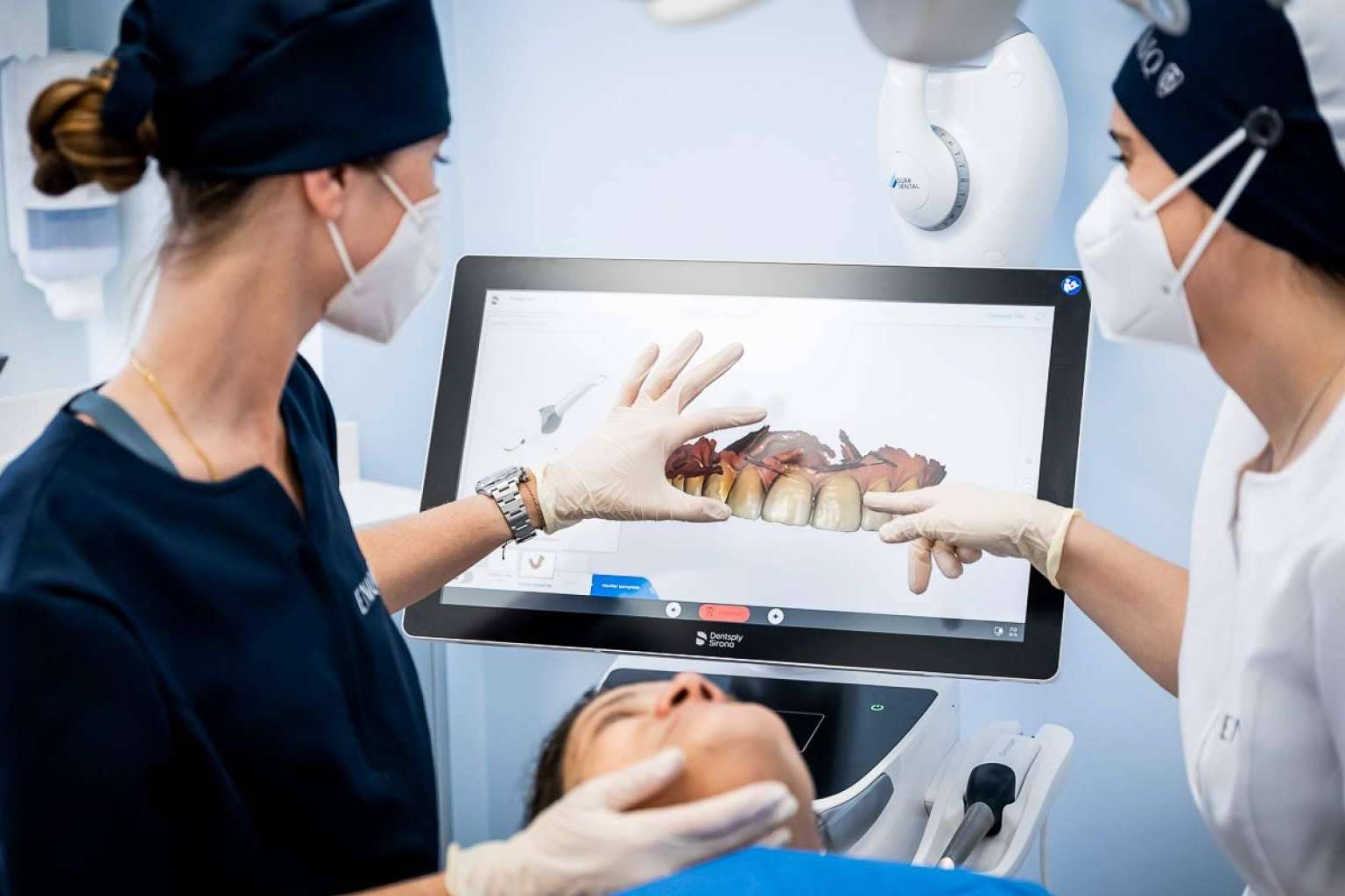 Aparatología de última generación en el centro de estética dental Clínica Eniq