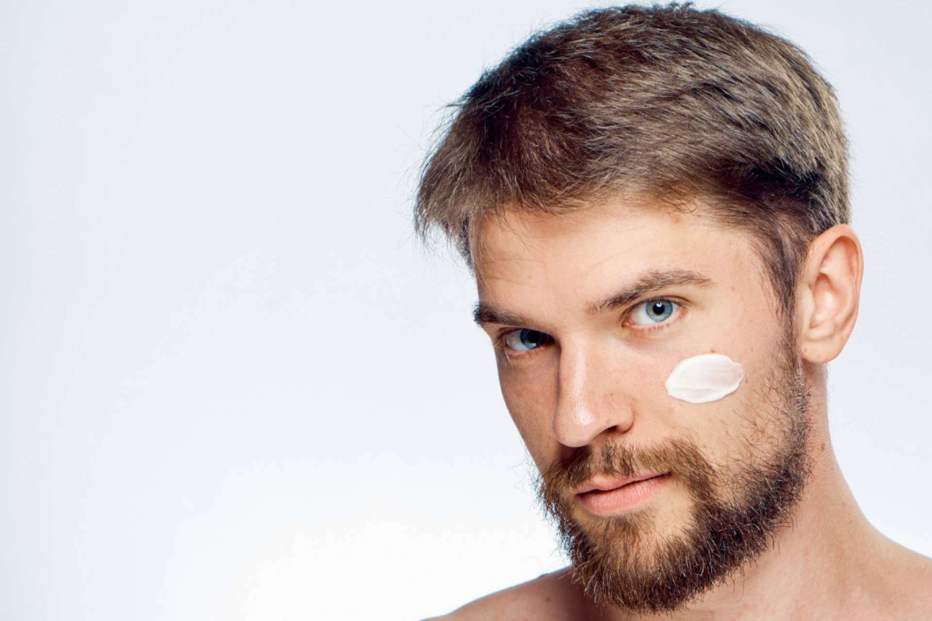 Bėyo Beauty, el centro de estética de belleza inclusiva, realiza tratamientos de radiofrecuencia facial y corporal en Barcelona