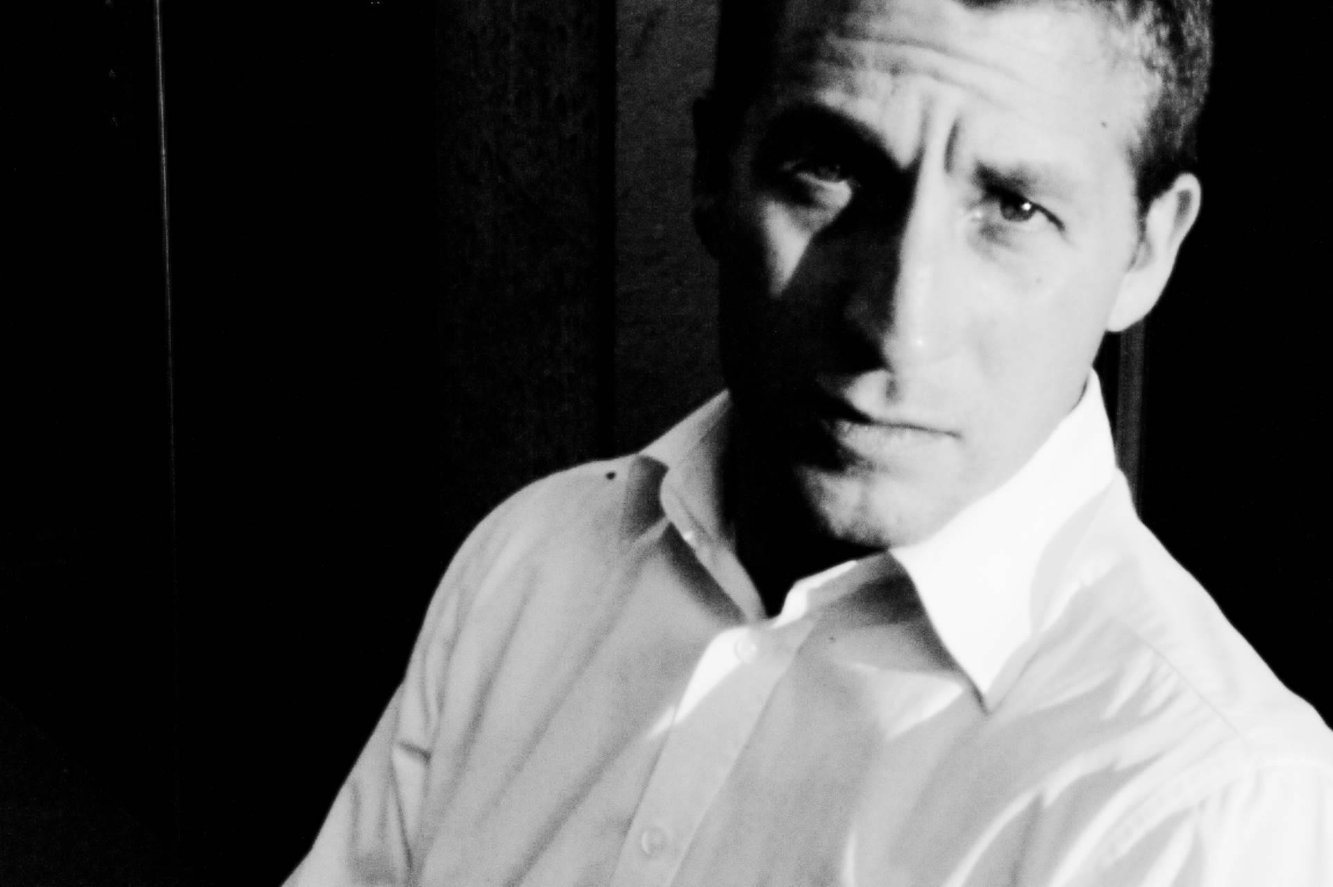 'Vuelo de rapiña' entre La Habana, Santiago y Berlín, el libro cosmopolita de Paul Seaquist
