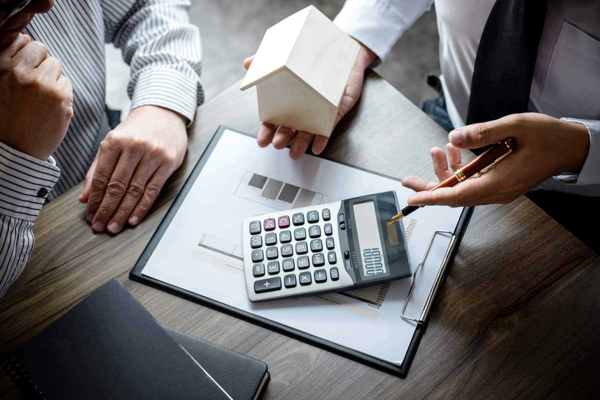 Con una larga trayectoria a sus espaldas, el especialista inmobiliario de InEuro24, Douglas Rafael Fonseca Aguilar, se incorpora al mercado español
