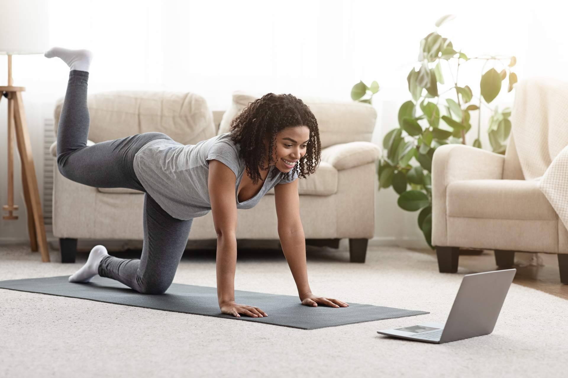 Profesorado de Yoga aconseja diferentes cursos online para profundizar en este arte