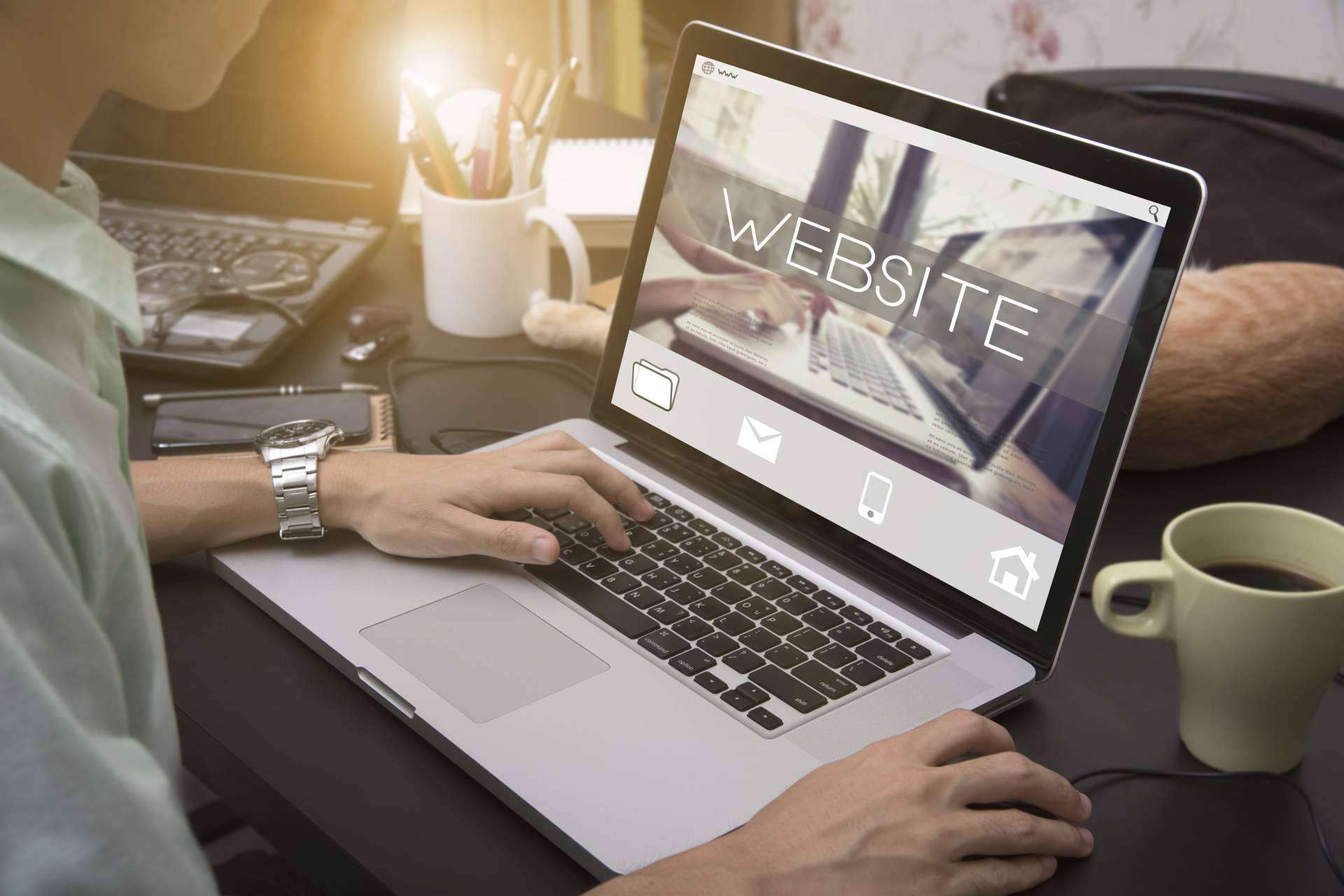 La importancia de tener una página web en la actualidad, por Grartwork