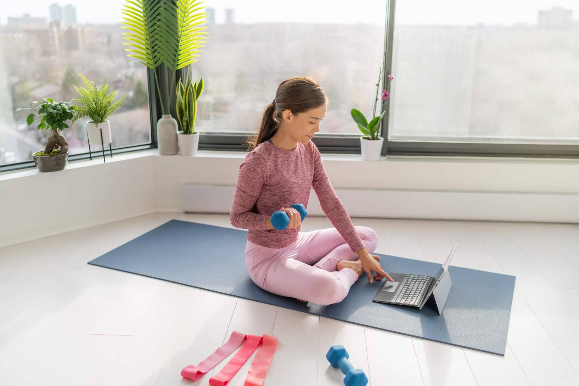 Las ventajas de entrenar en casa con Change Body Fitness y el método HIIT