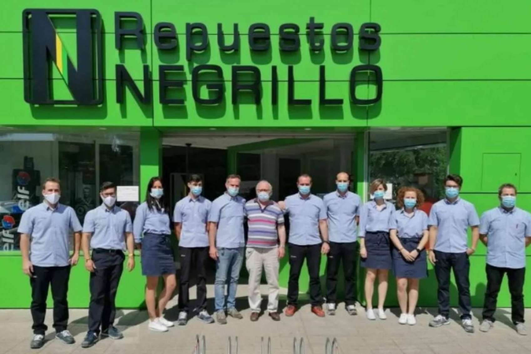 Equipar el coche es posible con los accesorios para el transporte de equipaje, bicicletas, esquís, enganches y otros componentes que ofrece Negrillo.es