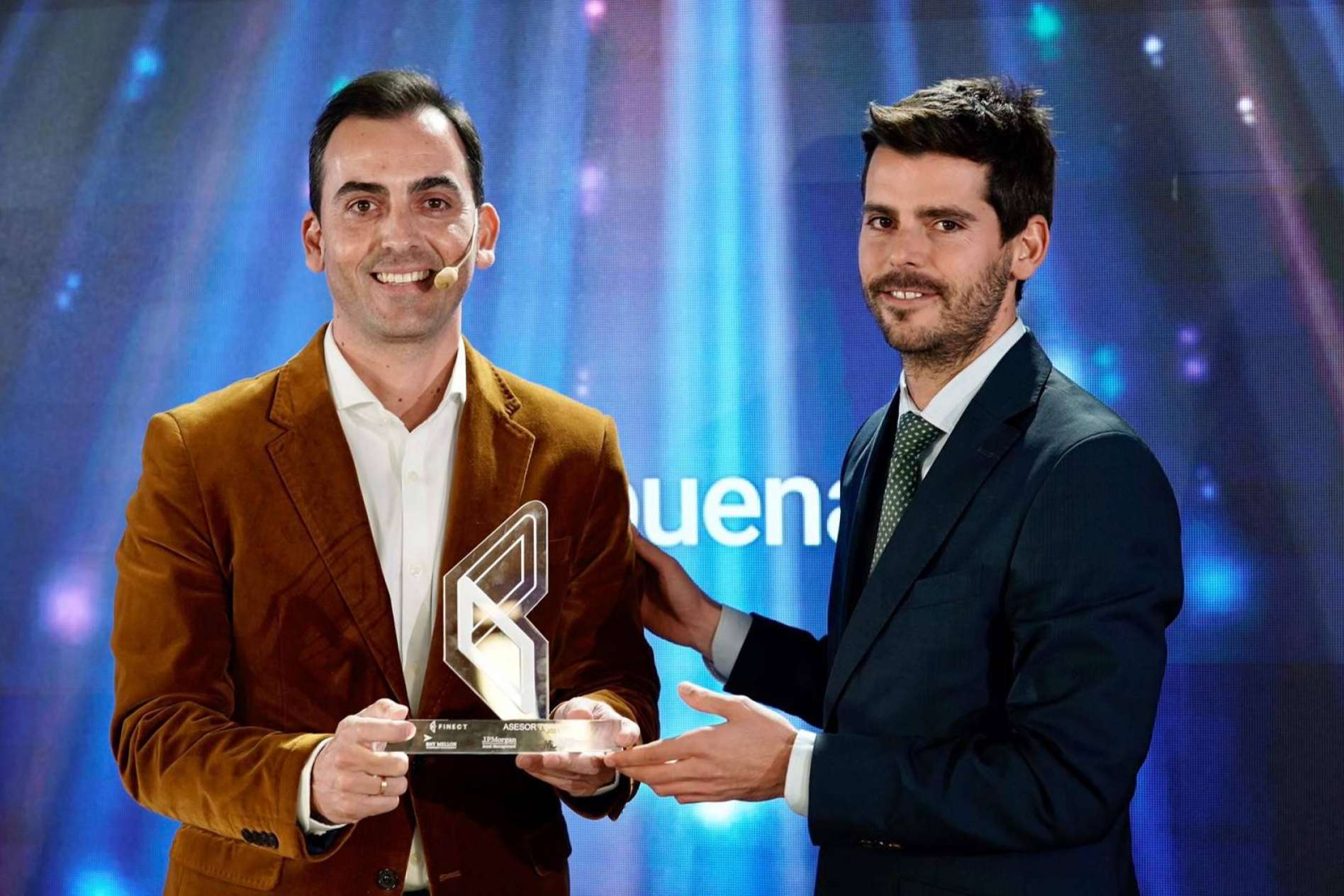 Han entregado a José Manuel Marín Cebrián un reconocimiento por su éxito como asesor financiero de confianza